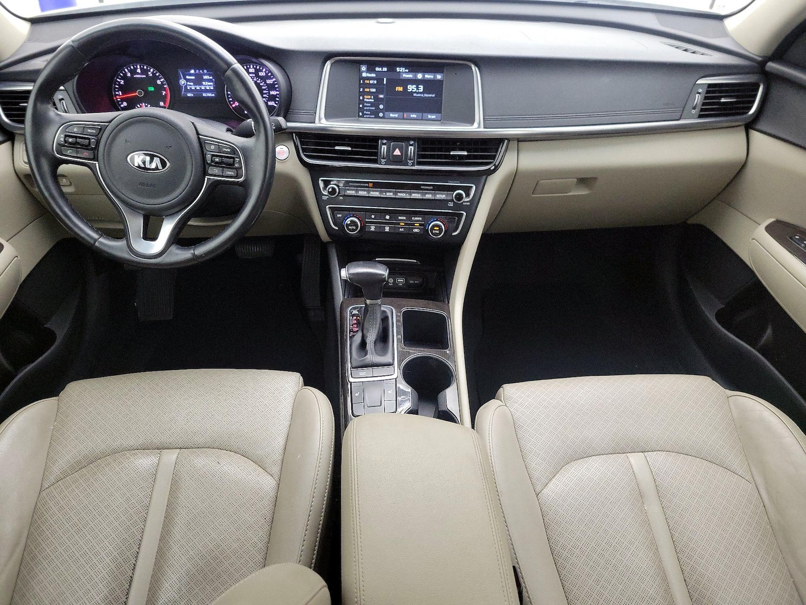 Apple CarPlay® & Android Auto™