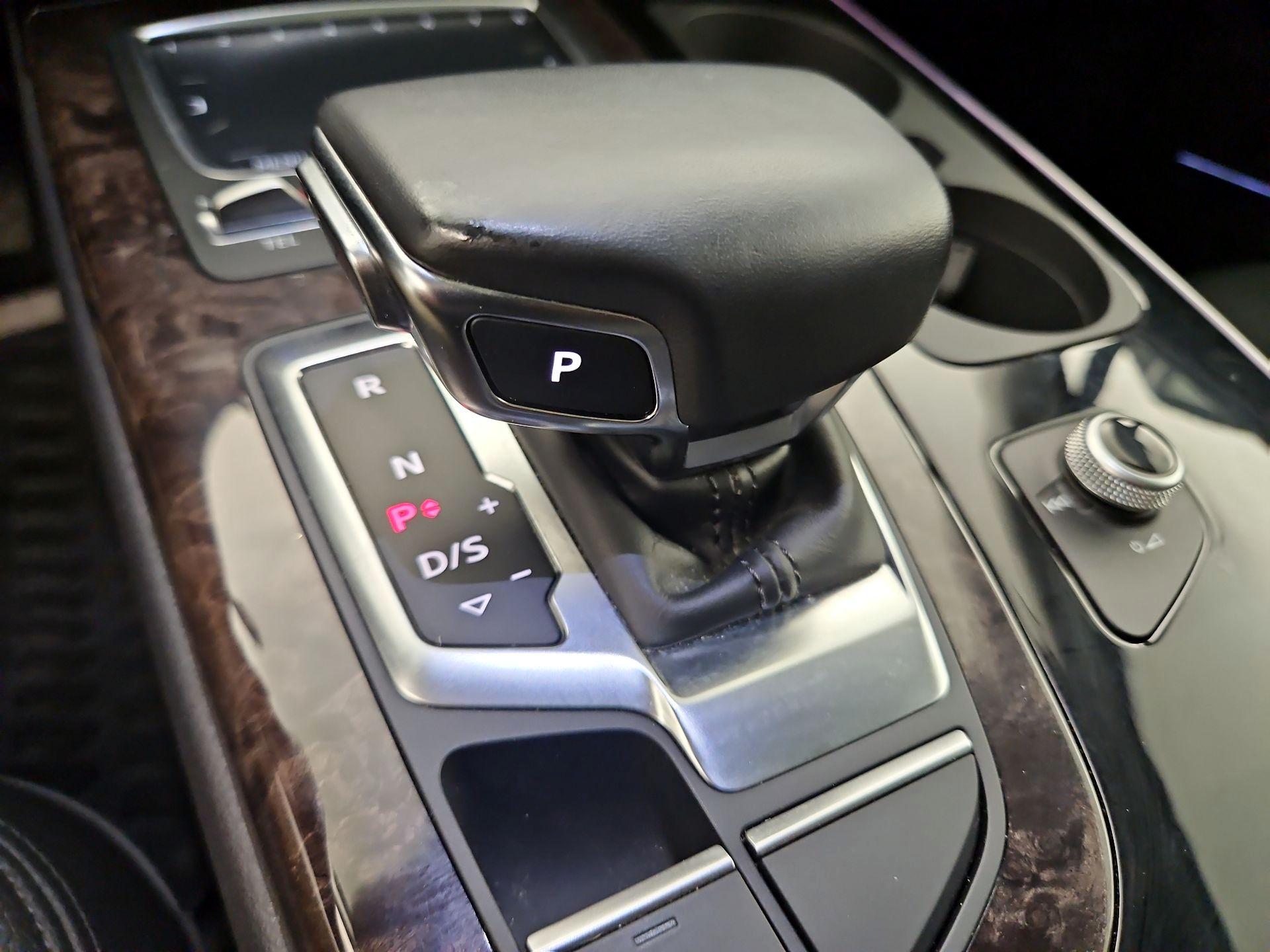 Thumbnail: 2018 Audi Q7 - 18