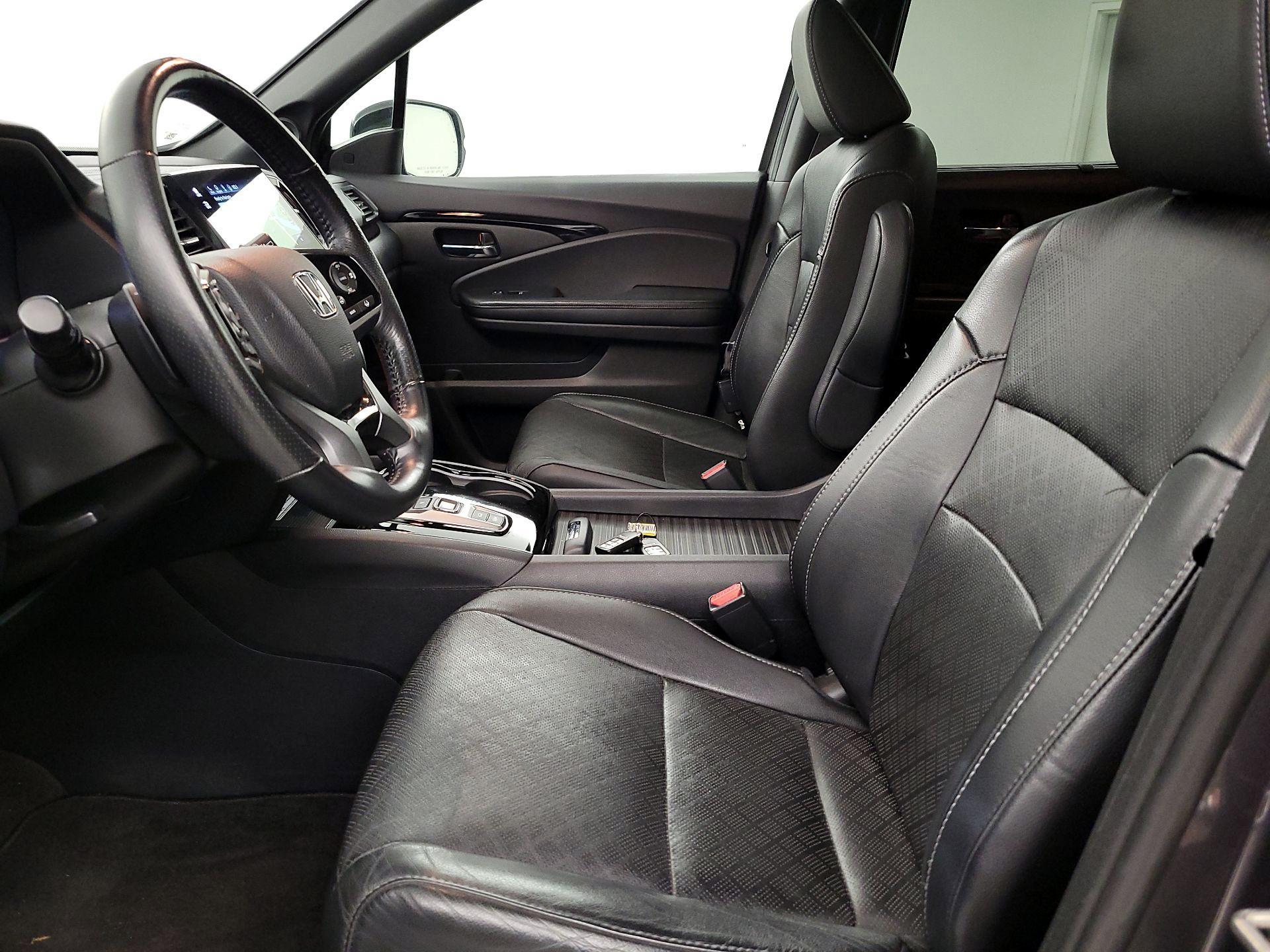 Thumbnail: 2019 Honda Passport - 11