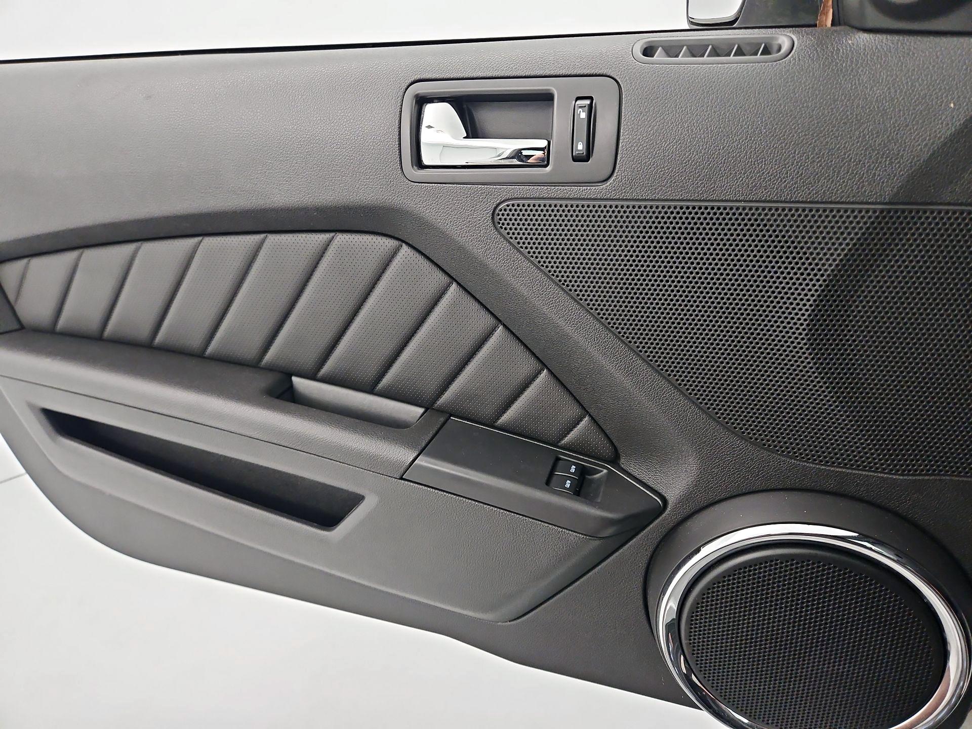 Thumbnail: 2014 Ford Mustang - 12