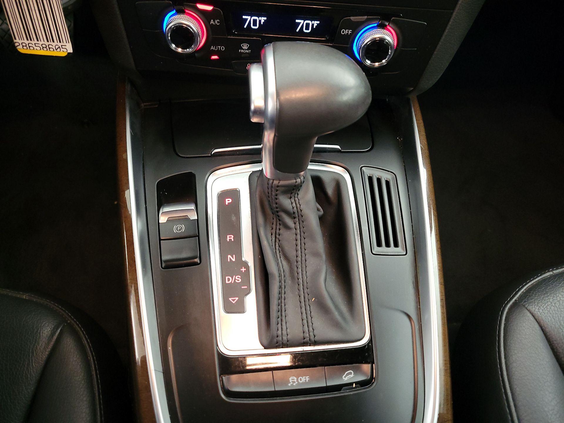 Thumbnail: 2015 Audi Q5 - 16