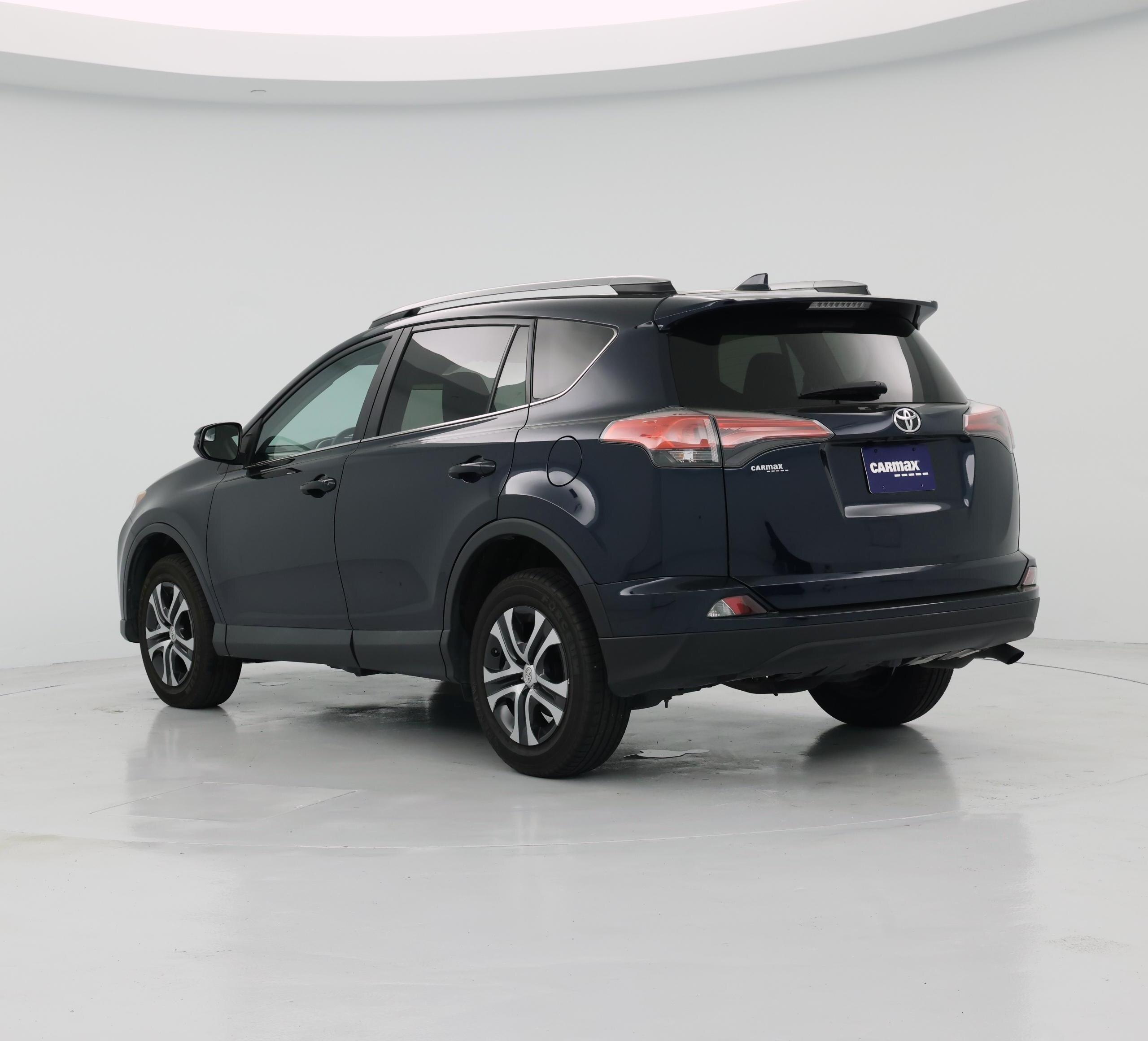 Thumbnail: 2017 Toyota RAV4 - 2