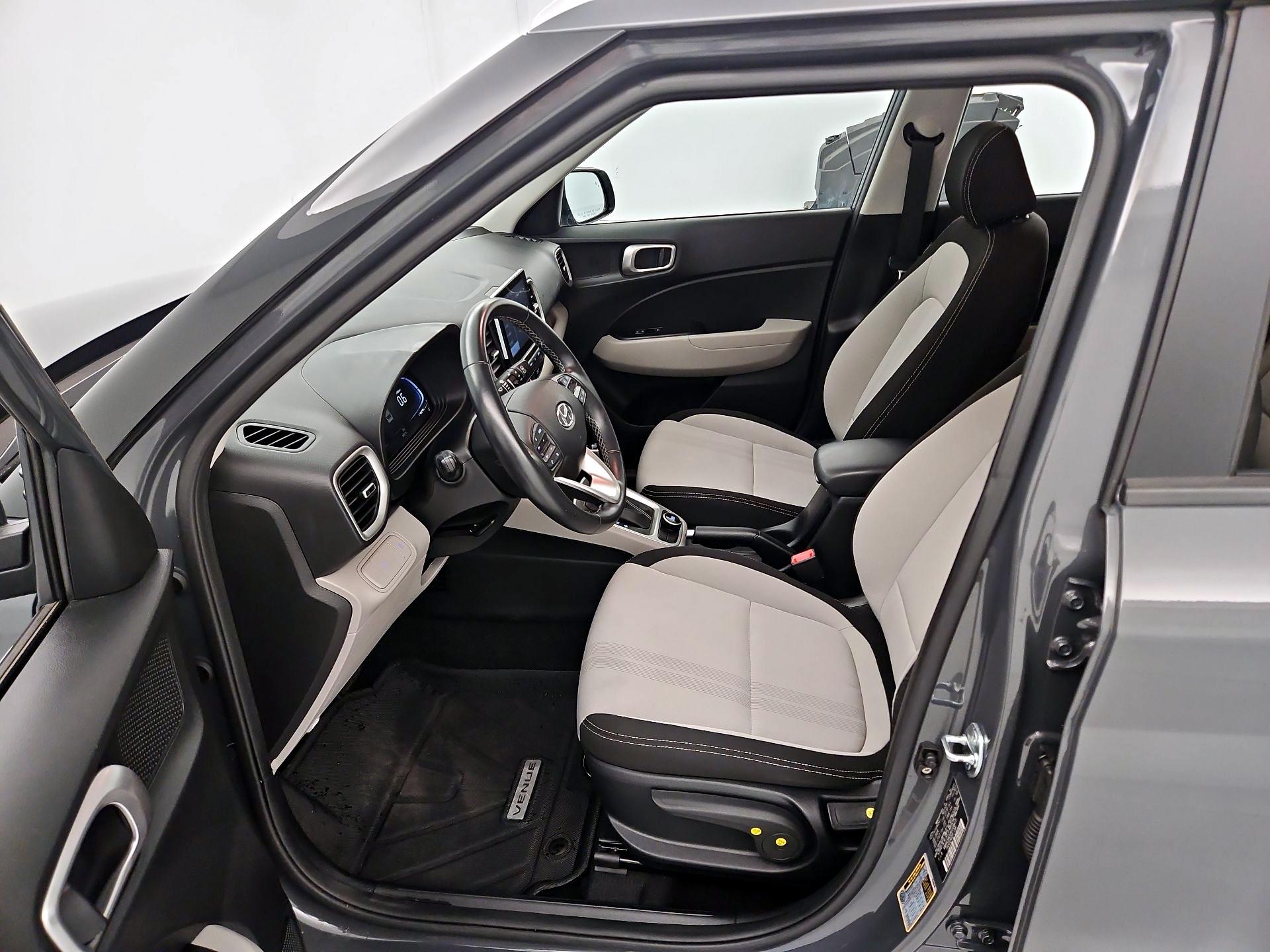 Thumbnail: 2024 Hyundai Venue - 11