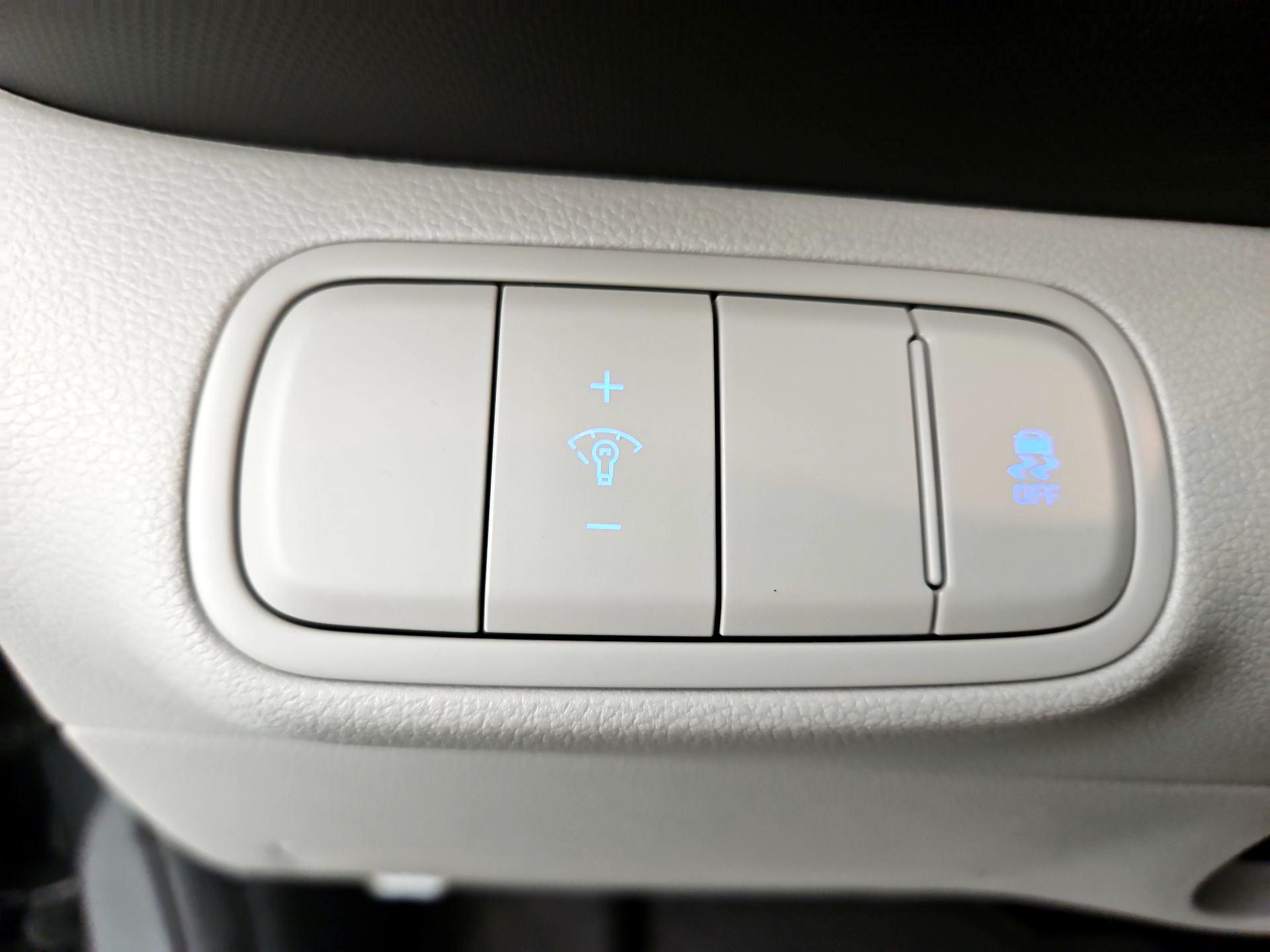 Thumbnail: 2024 Hyundai Venue - 13