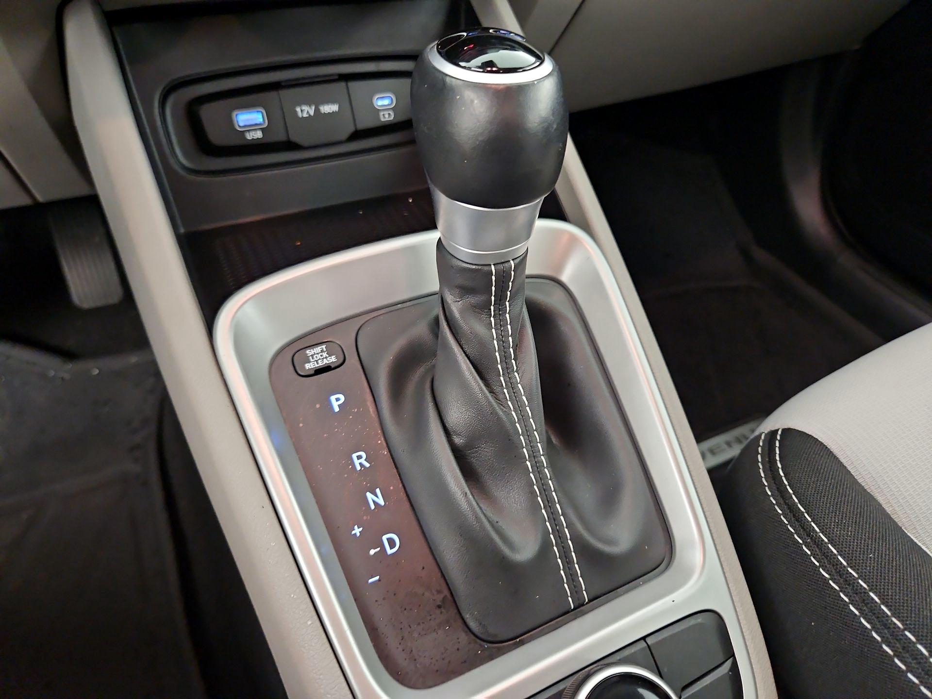 Thumbnail: 2024 Hyundai Venue - 17