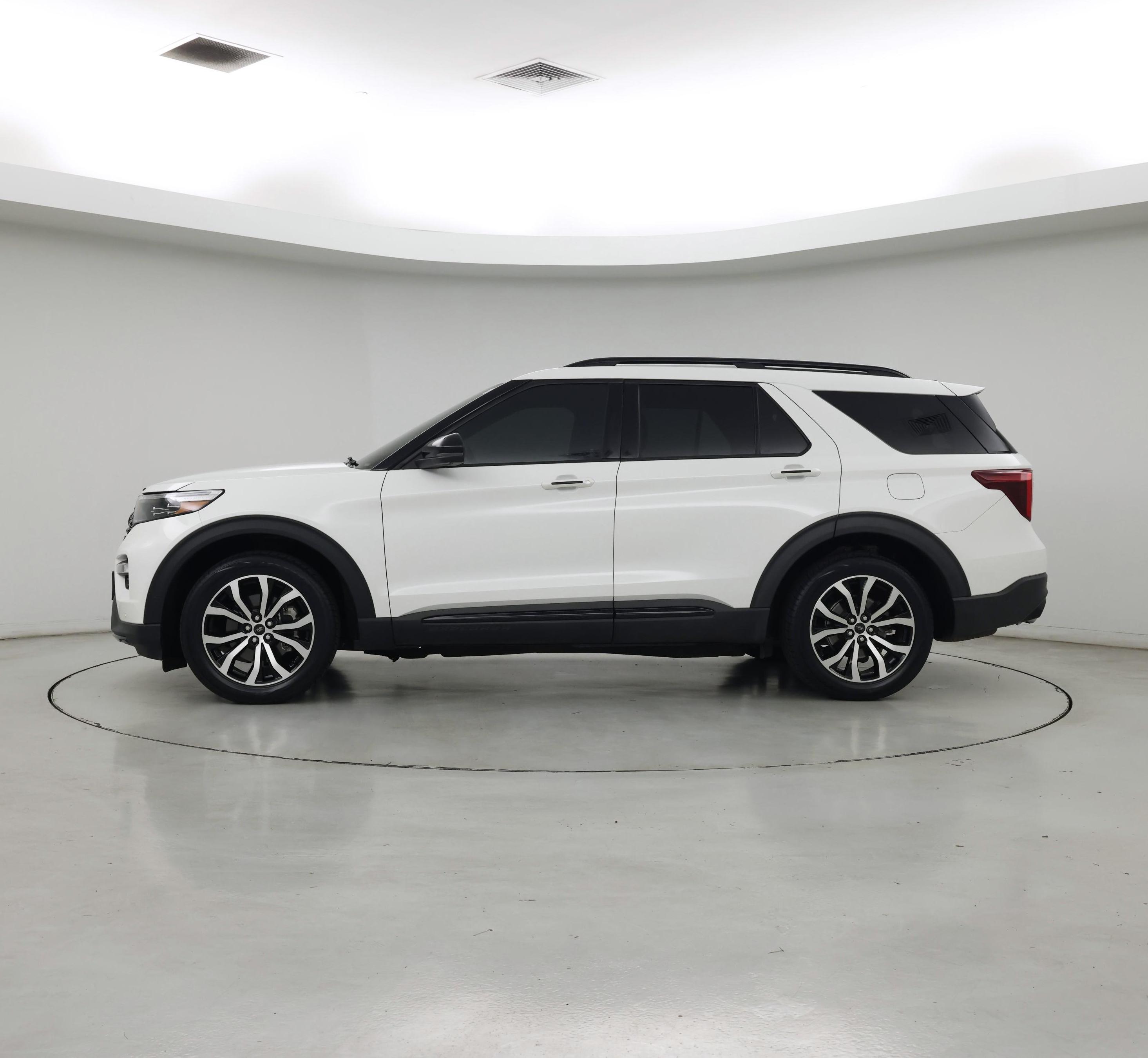 Thumbnail: 2020 Ford Explorer - 3
