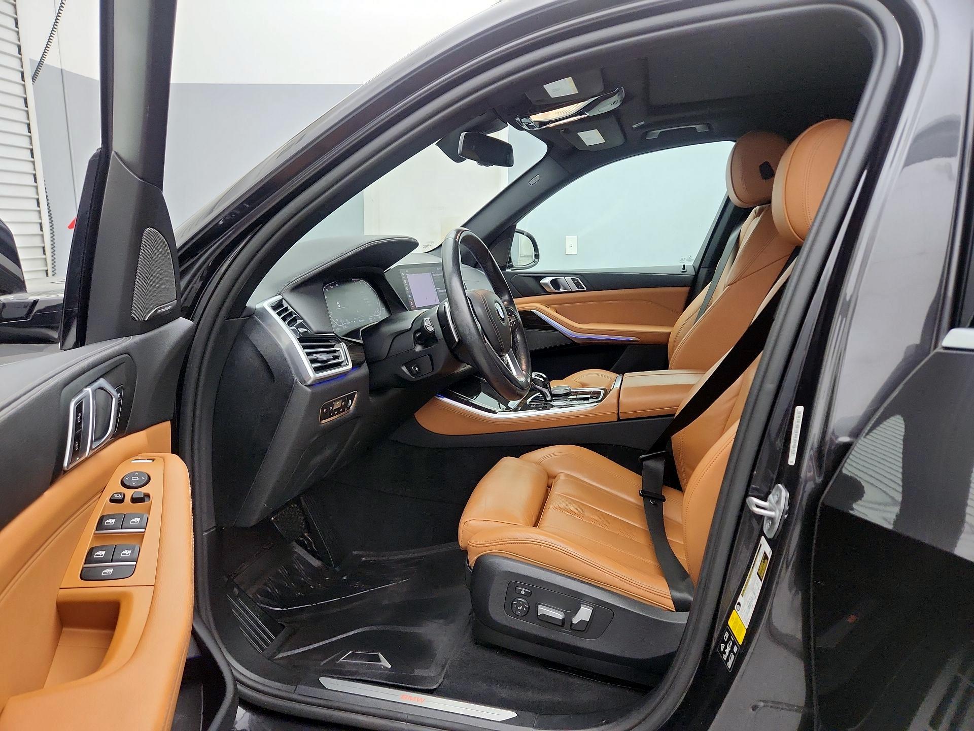 Thumbnail: 2021 BMW X5 - 11