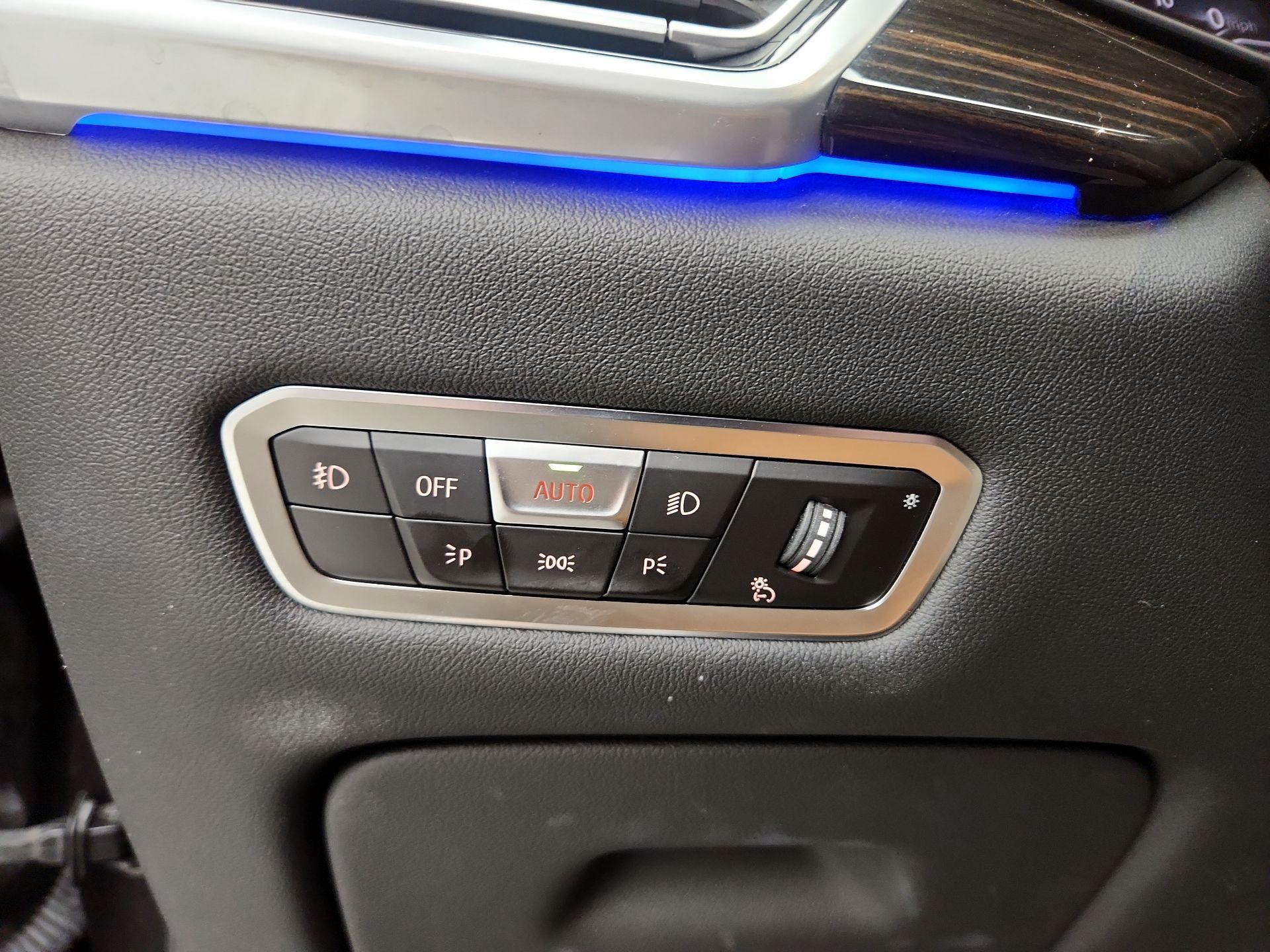 Thumbnail: 2021 BMW X5 - 13