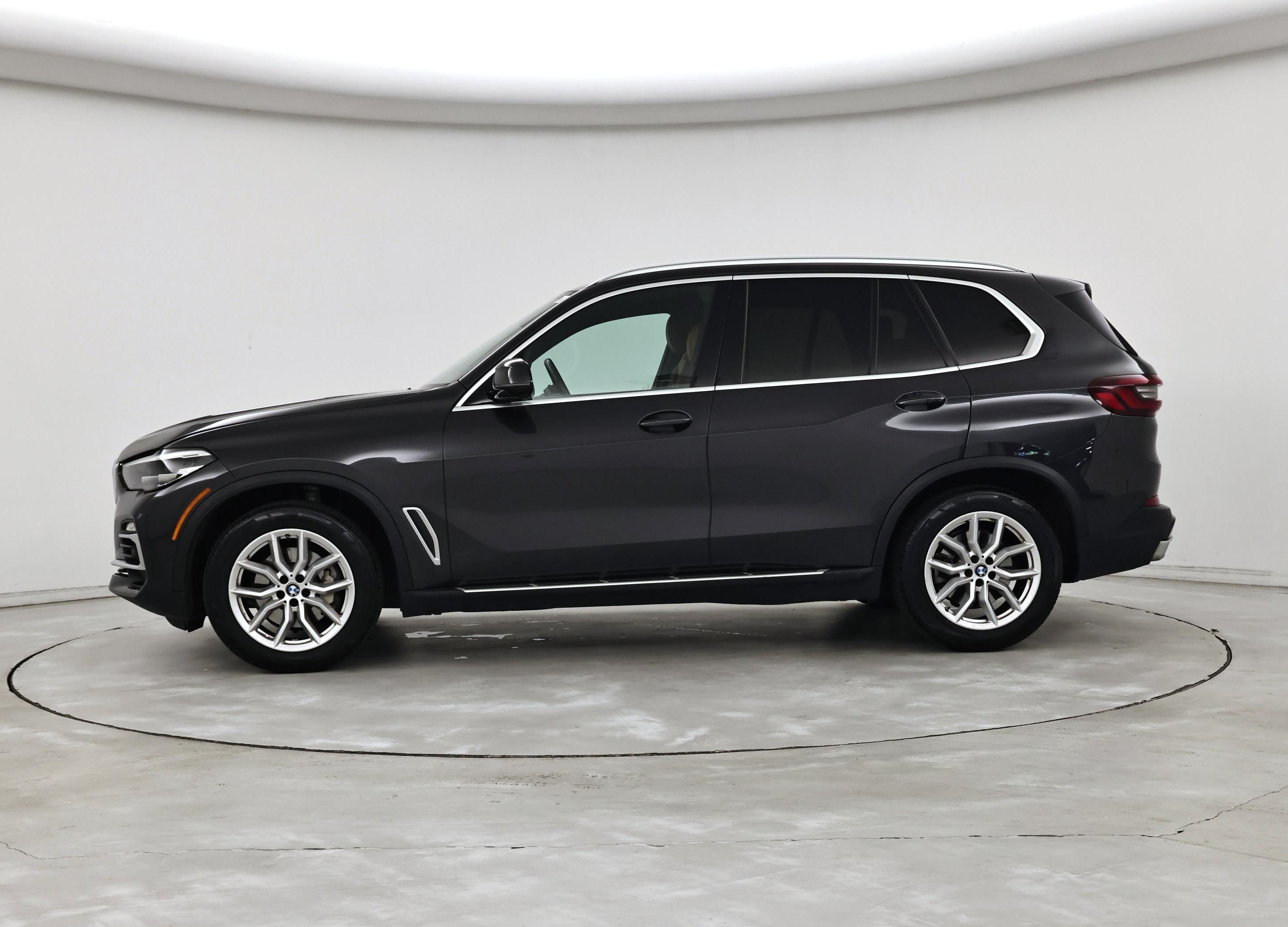 Thumbnail: 2021 BMW X5 - 3