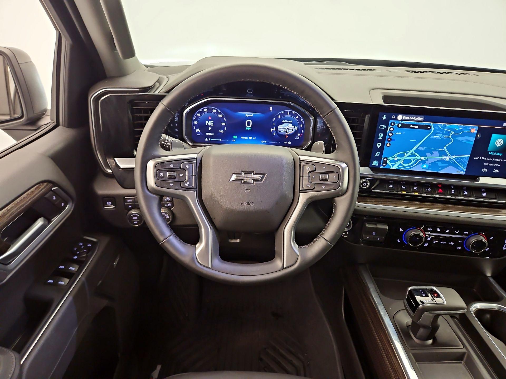 Thumbnail: 2026 Chevrolet Silverado 1500 - 10