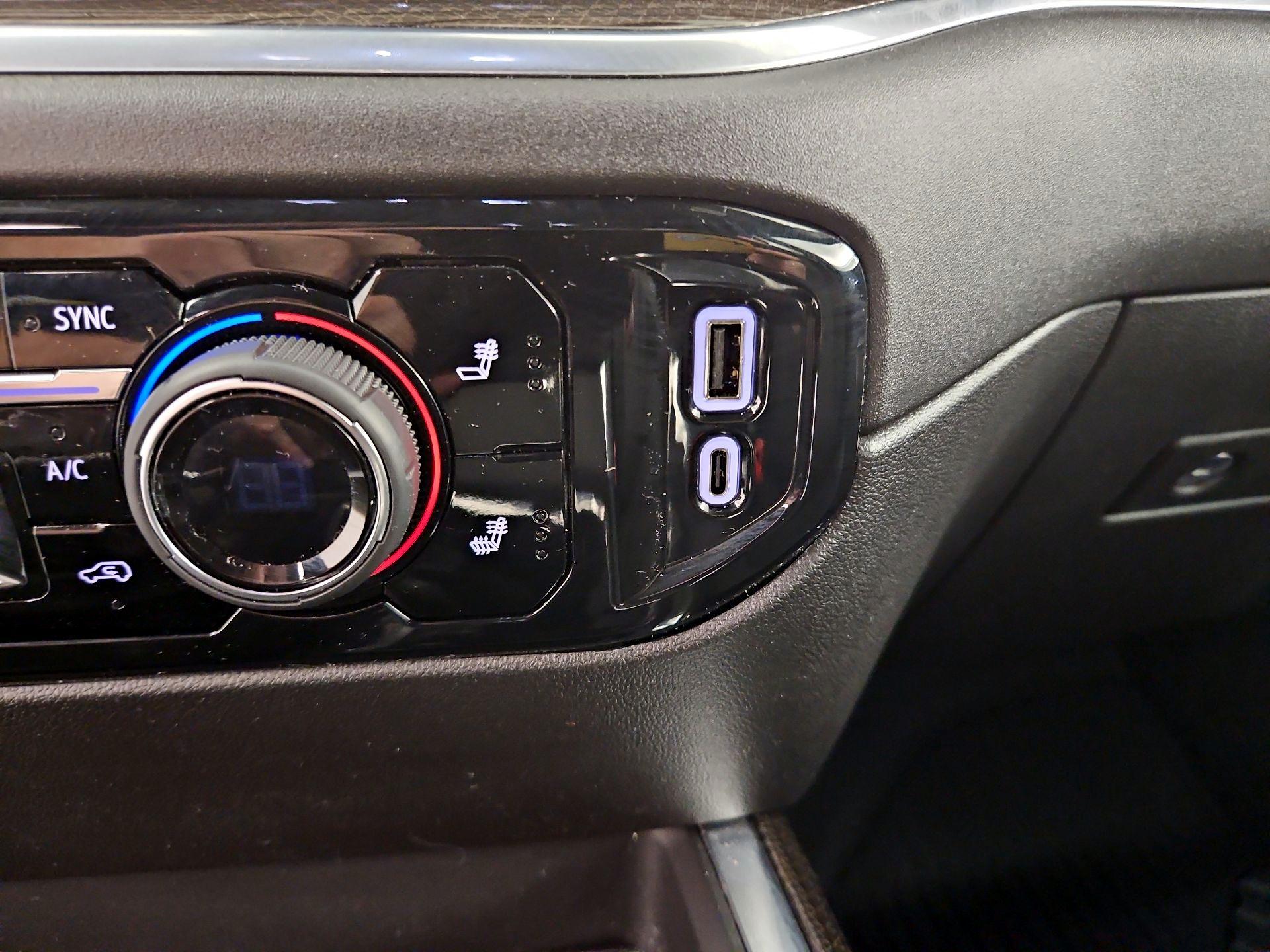 Thumbnail: 2026 Chevrolet Silverado 1500 - 19