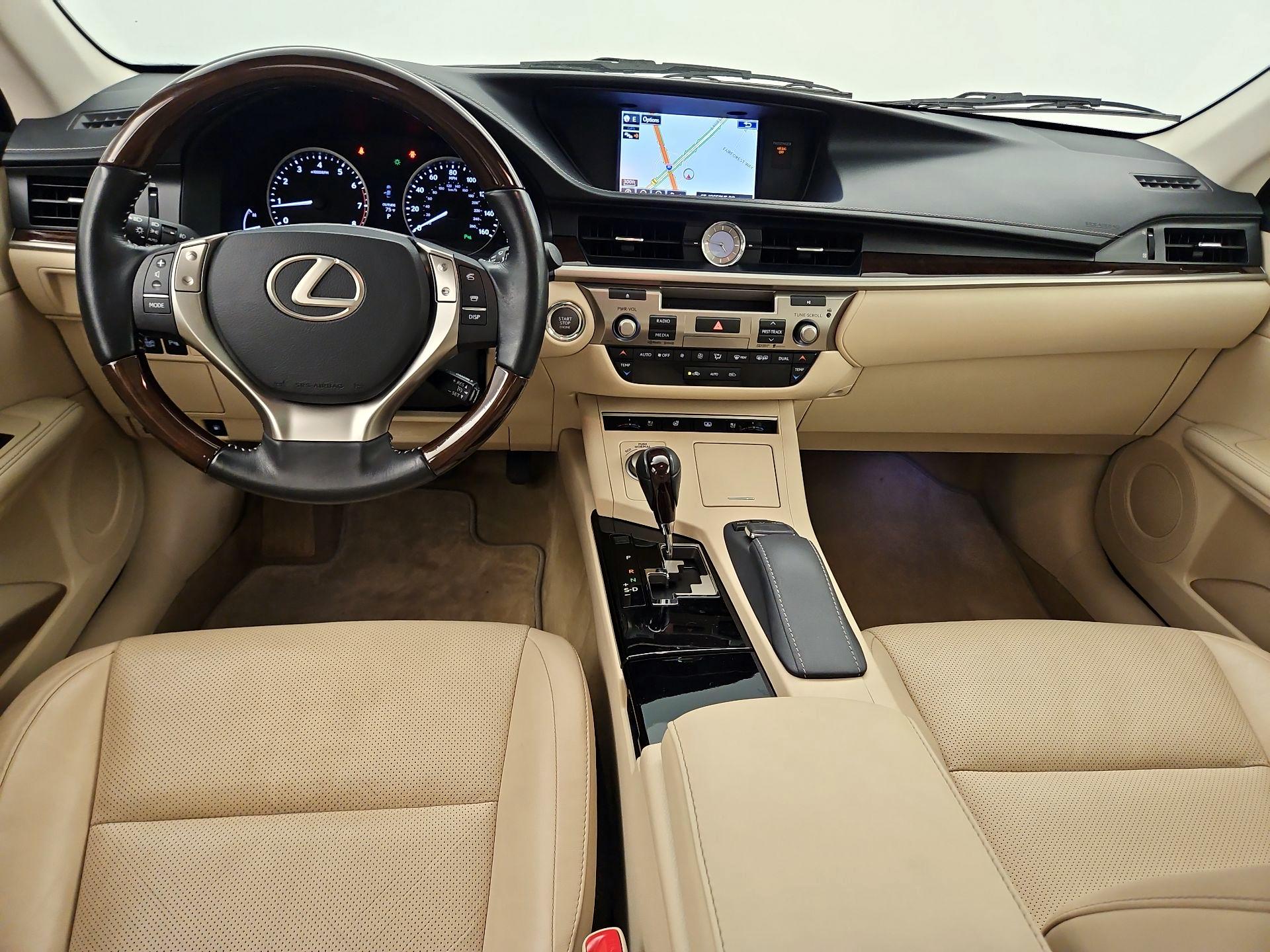 Thumbnail: 2015 Lexus ES - 9