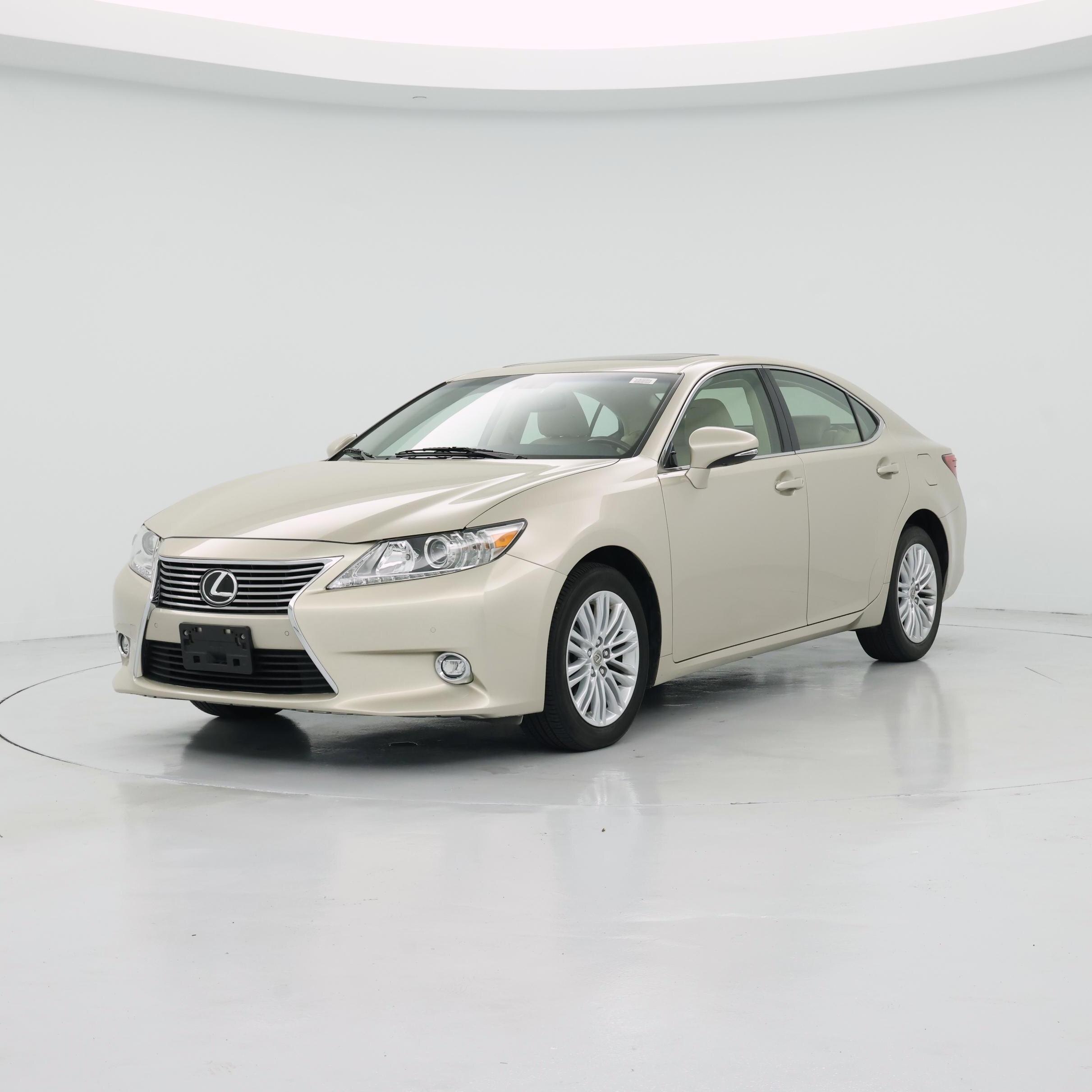 Thumbnail: 2015 Lexus ES - 4