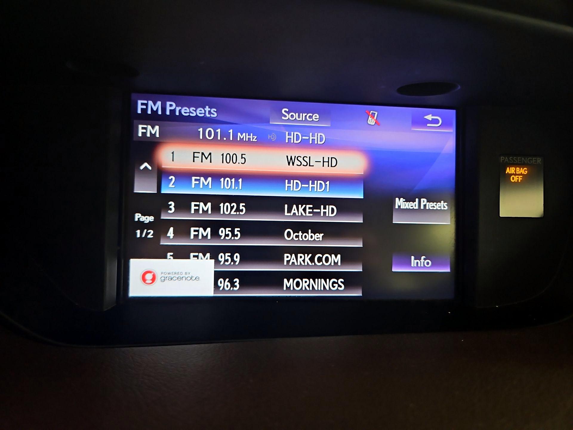 Thumbnail: 2017 Lexus ES - 16