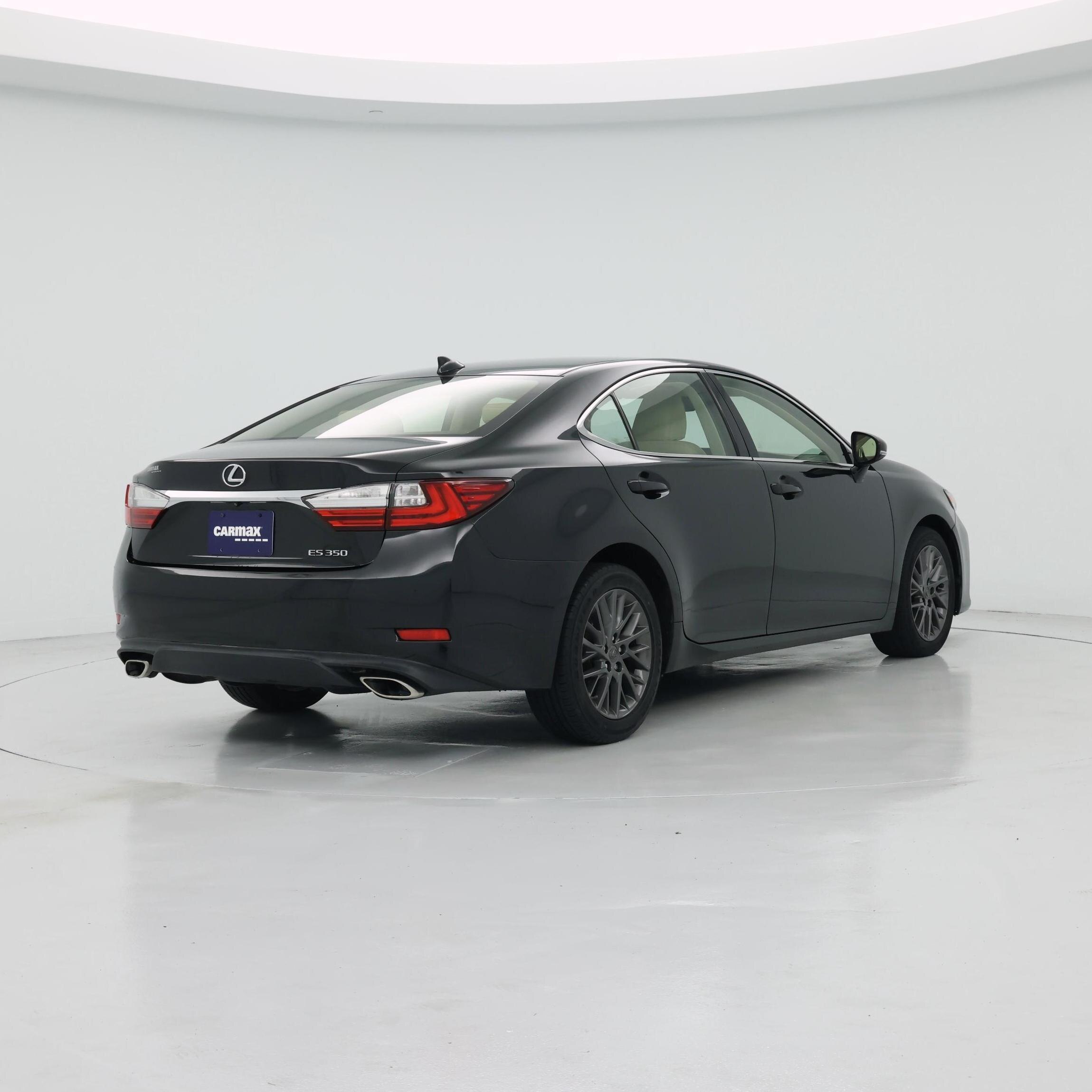 Thumbnail: 2017 Lexus ES - 8