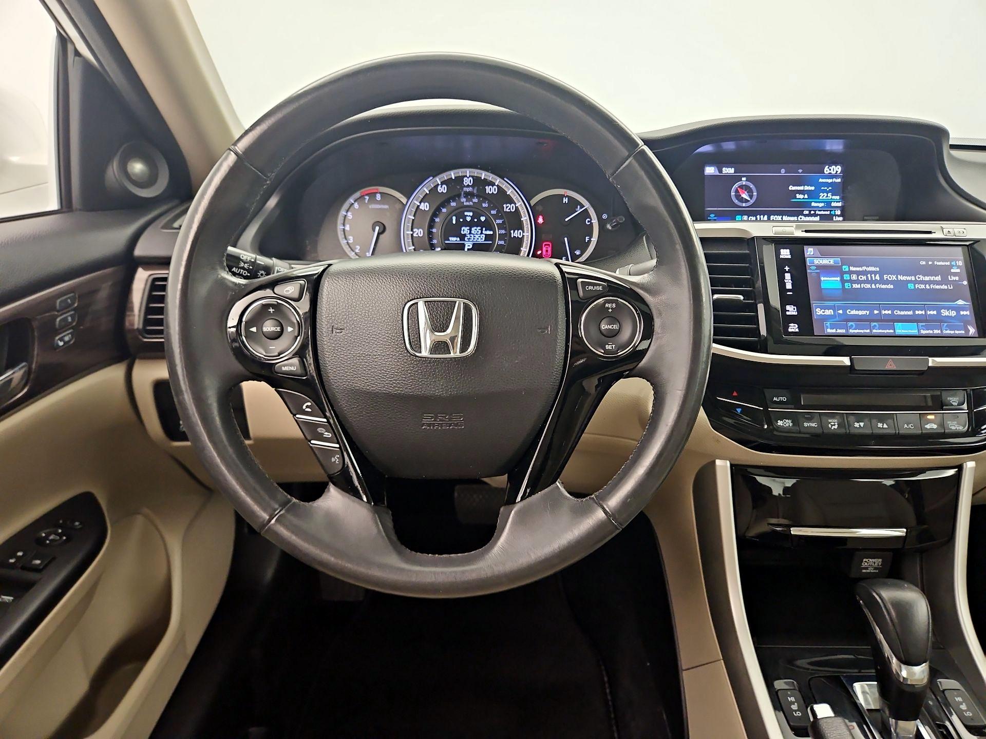 Thumbnail: 2017 Honda Accord - 10