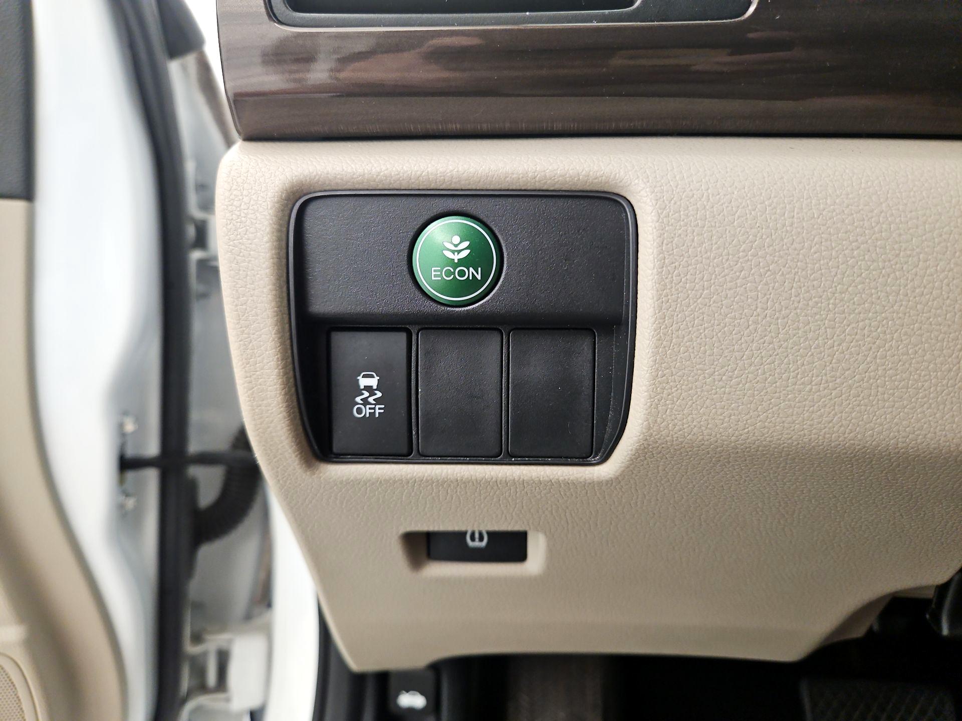 Thumbnail: 2017 Honda Accord - 13