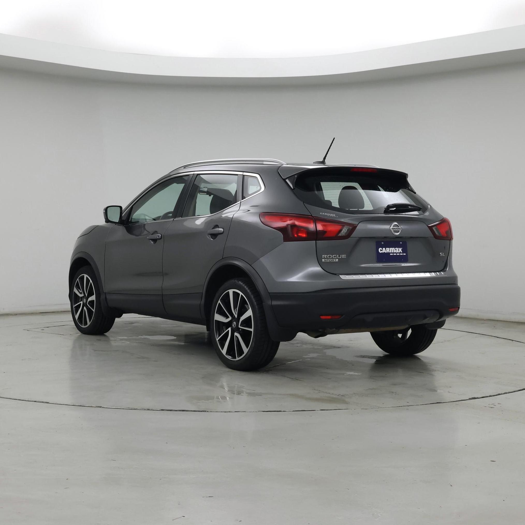 Thumbnail: 2018 Nissan Rogue Sport - 2