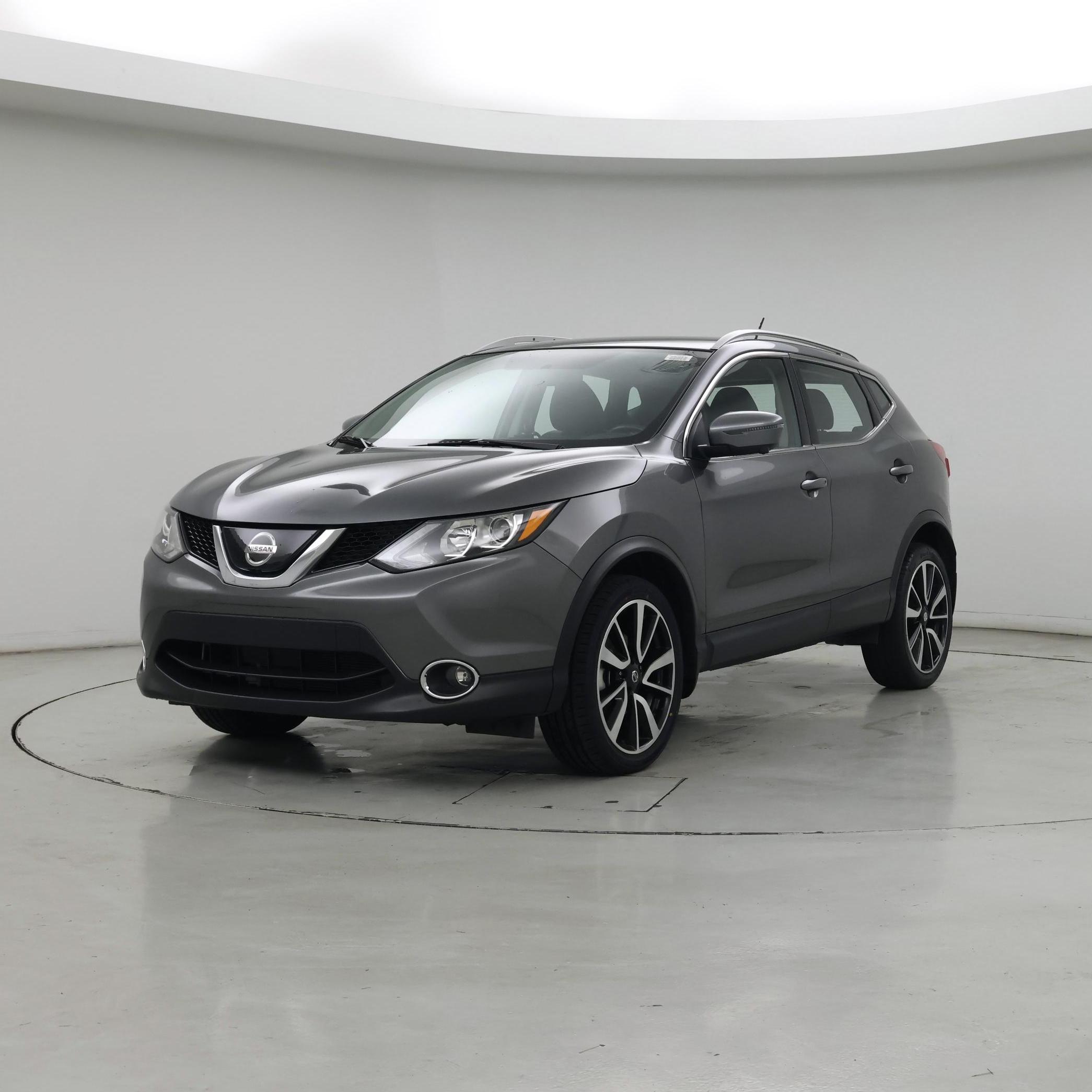 Thumbnail: 2018 Nissan Rogue Sport - 4