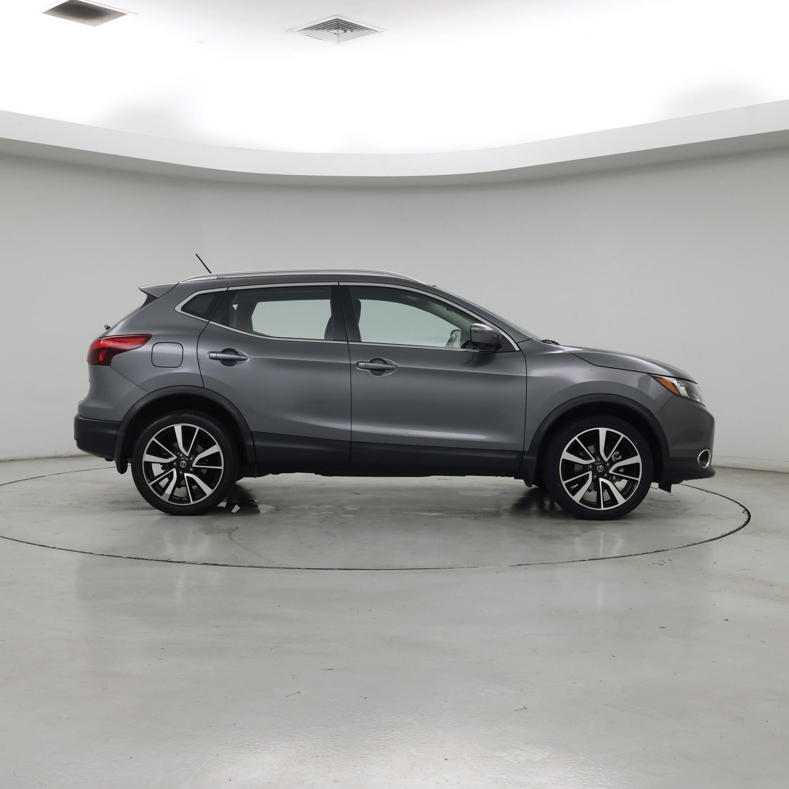 Thumbnail: 2018 Nissan Rogue Sport - 7