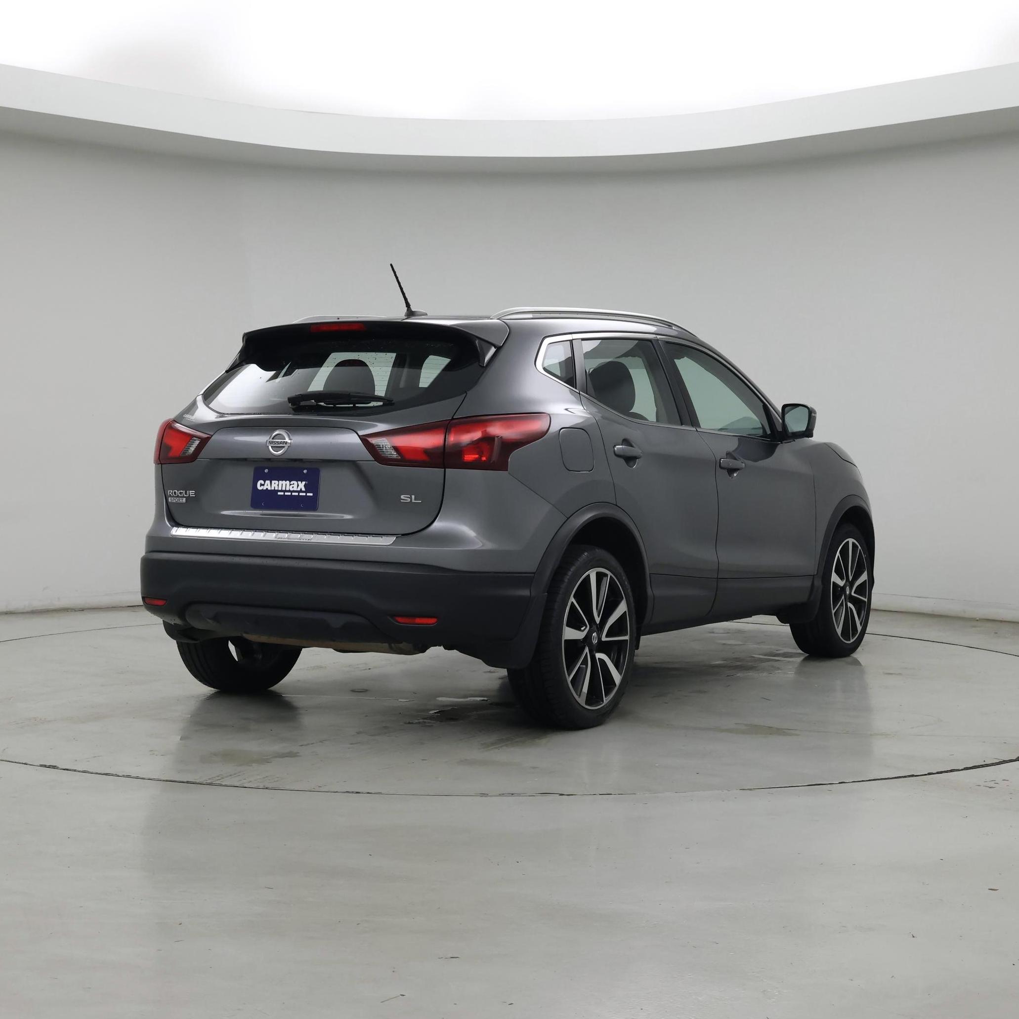 Thumbnail: 2018 Nissan Rogue Sport - 8