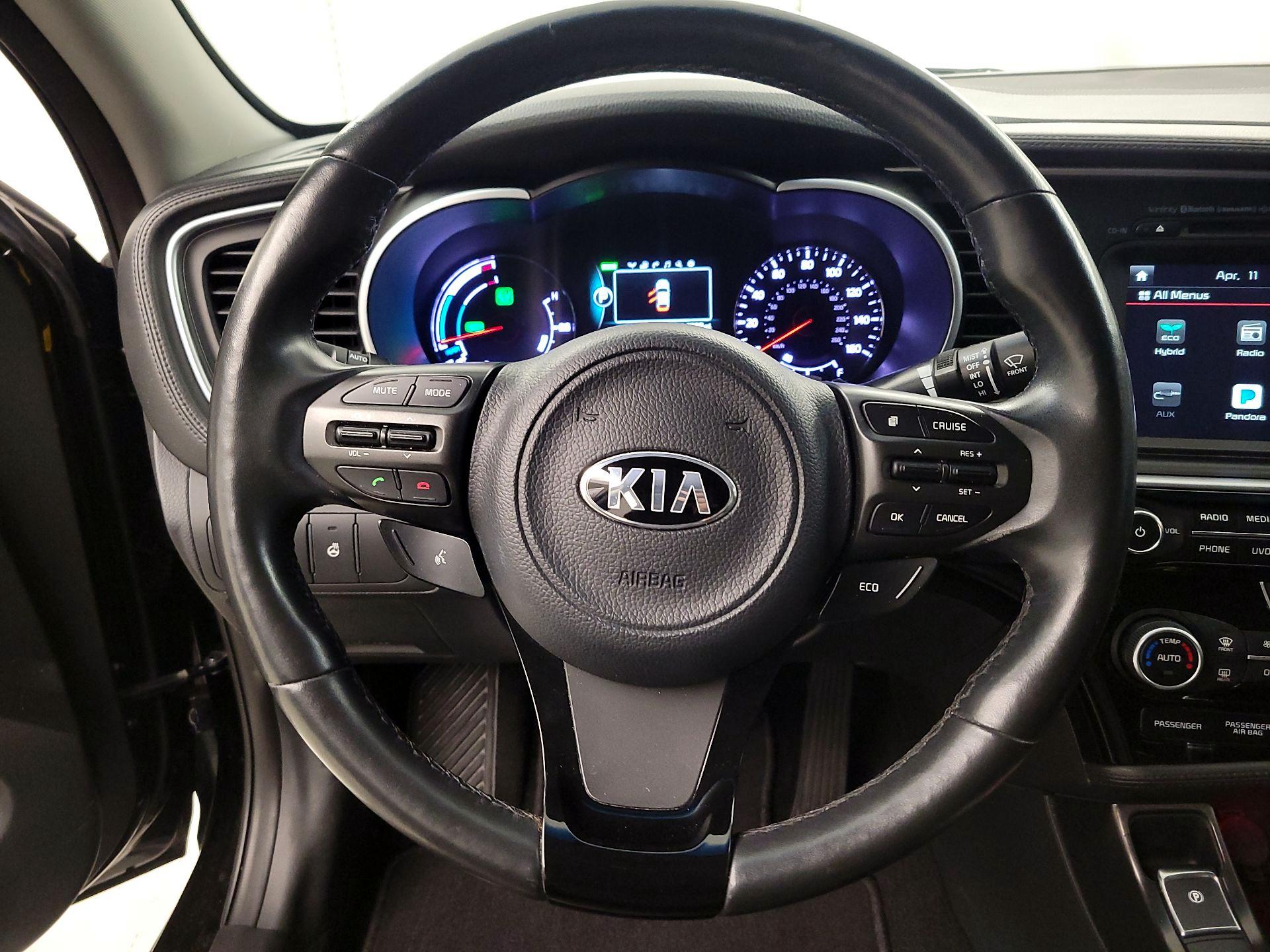 Thumbnail: 2015 Kia Optima - 10