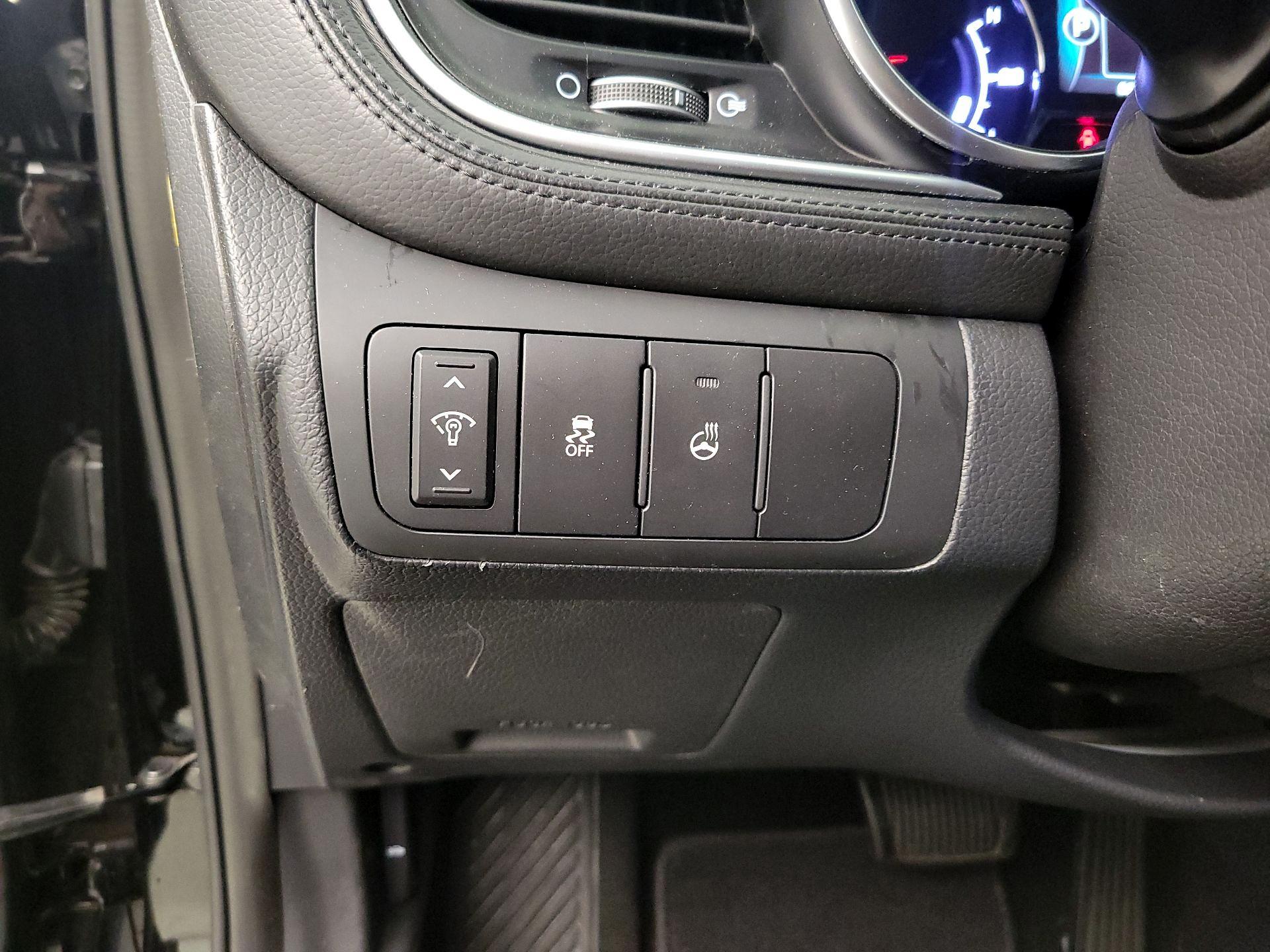 Thumbnail: 2015 Kia Optima - 13