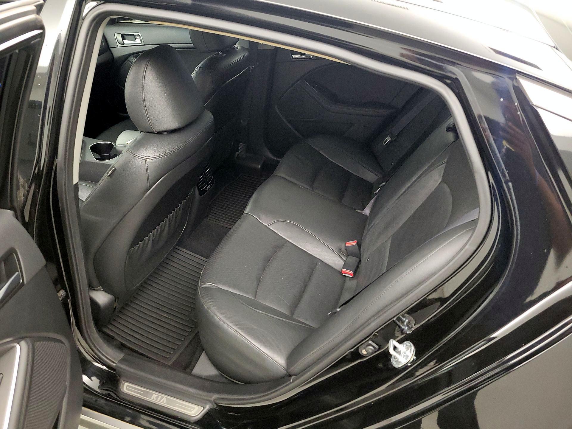 Thumbnail: 2015 Kia Optima - 20