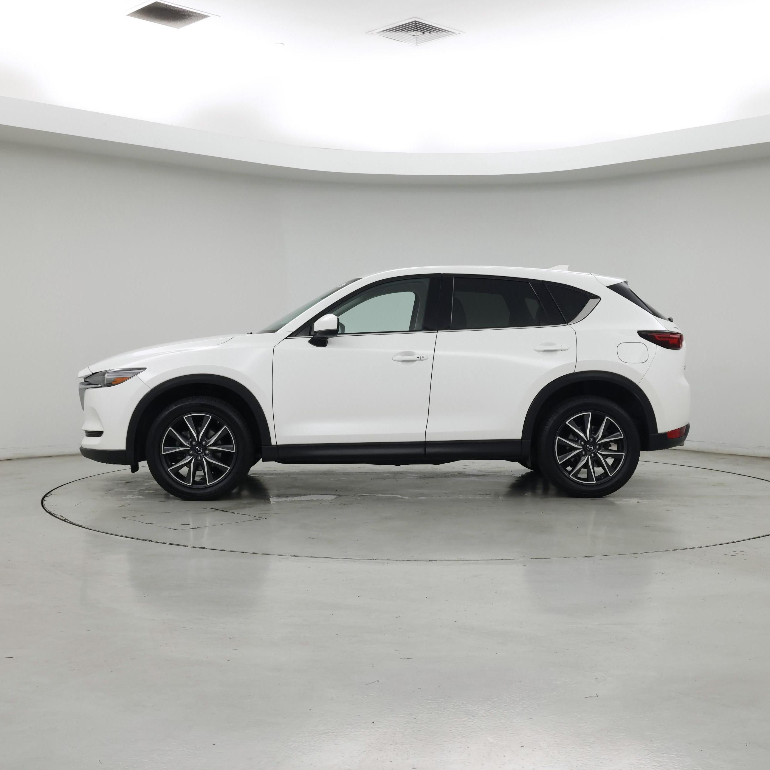 Thumbnail: 2017 Mazda CX-5 - 3