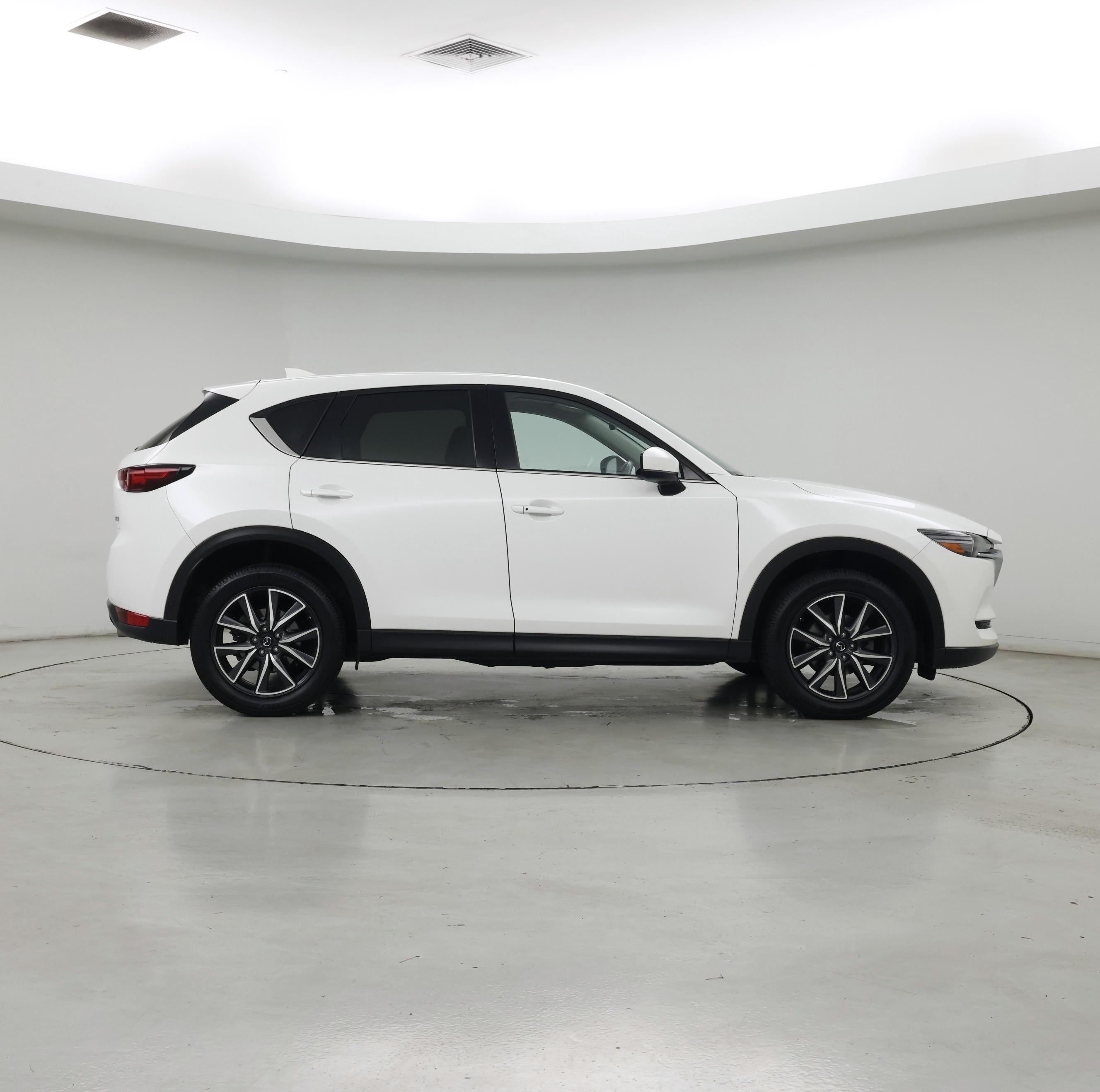 Thumbnail: 2017 Mazda CX-5 - 7