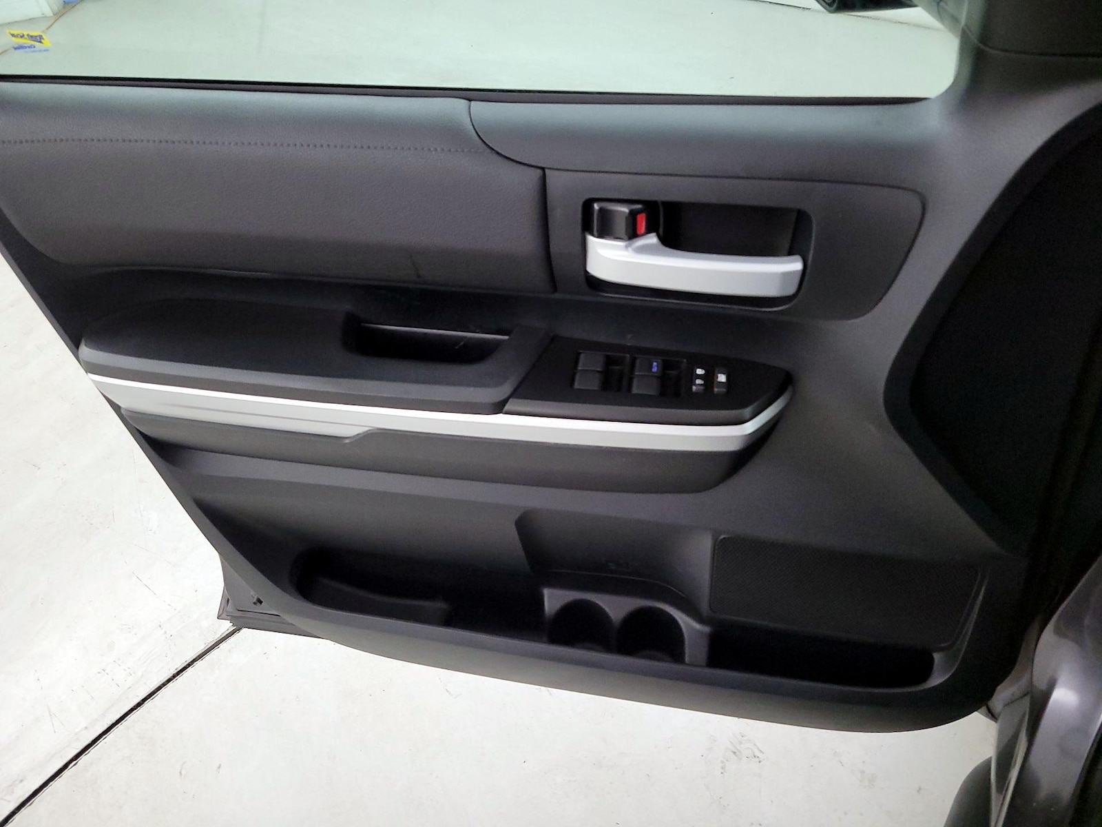 2016 Toyota Tundra SR5 - Photo 13