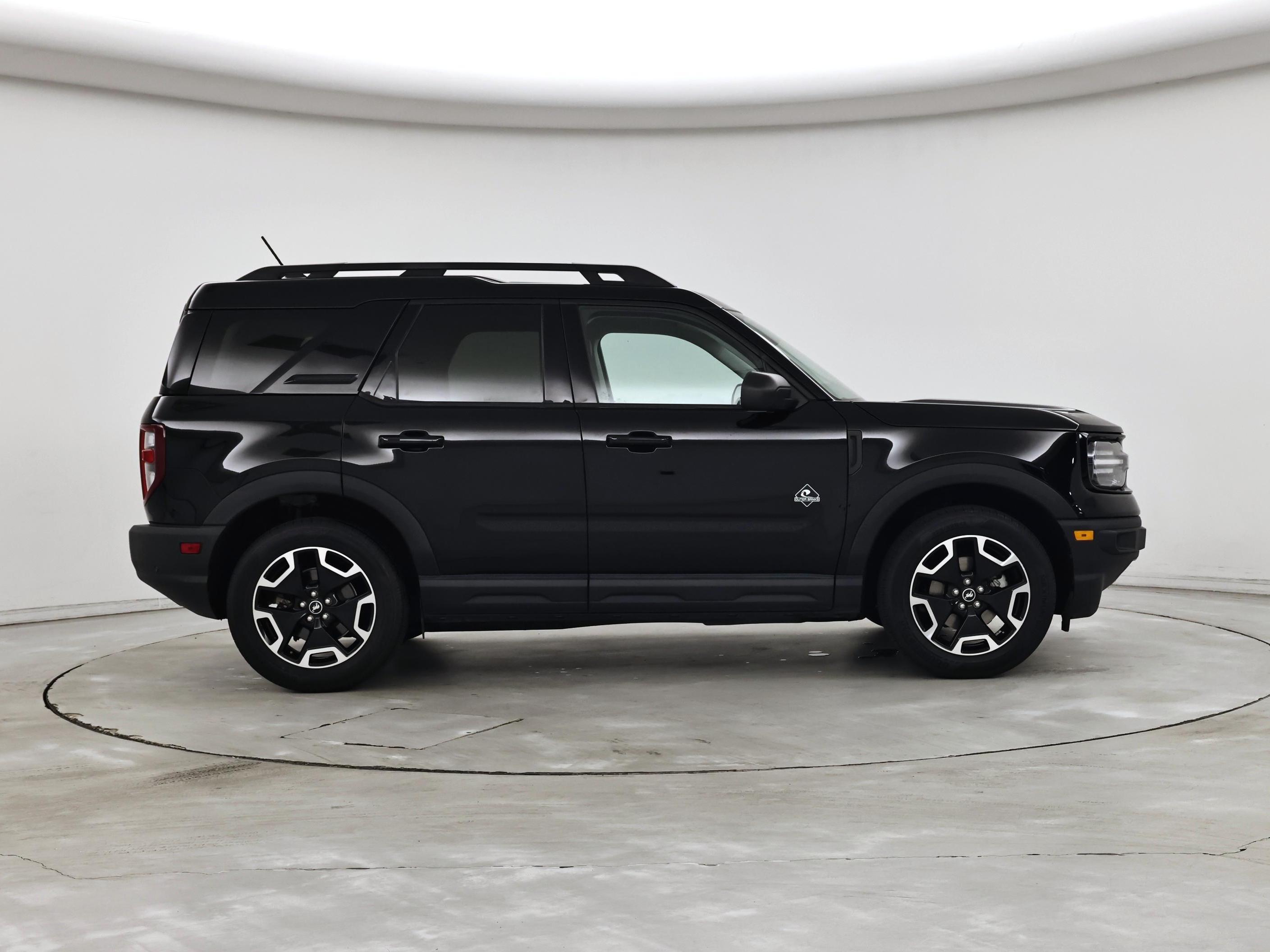 Thumbnail: 2023 Ford Bronco Sport - 7