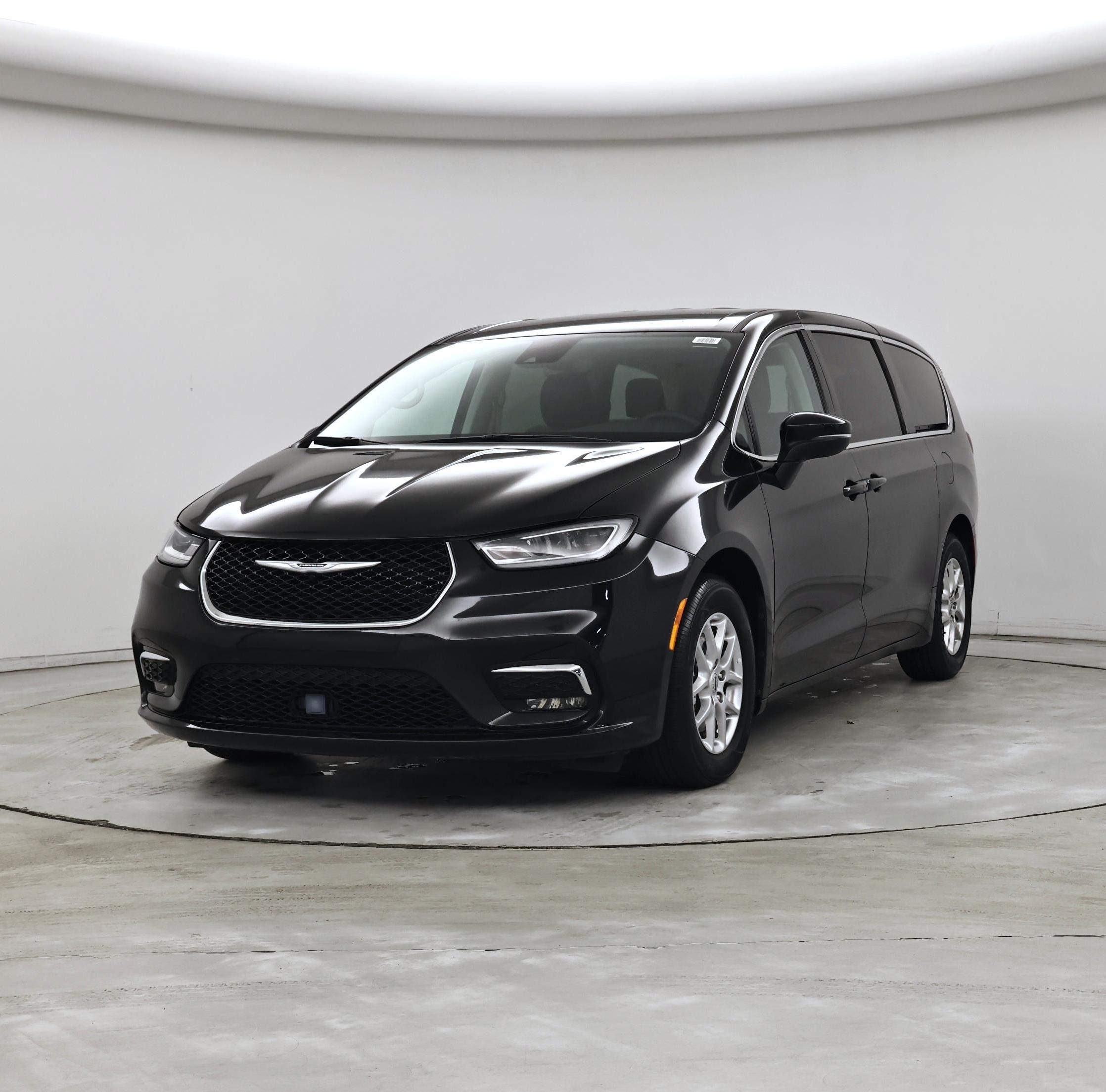 Thumbnail: 2023 Chrysler Pacifica - 4