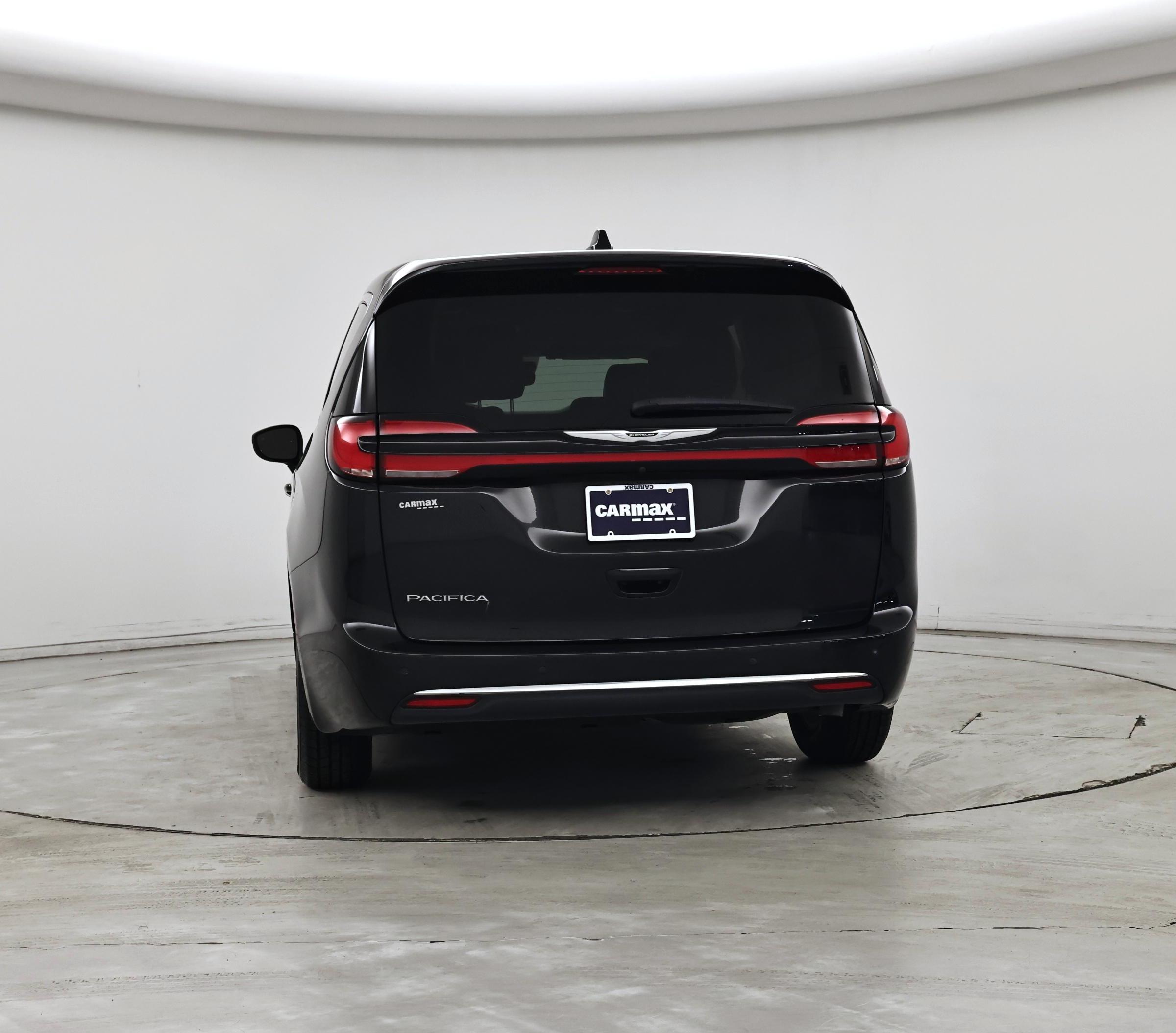 Thumbnail: 2023 Chrysler Pacifica - 6