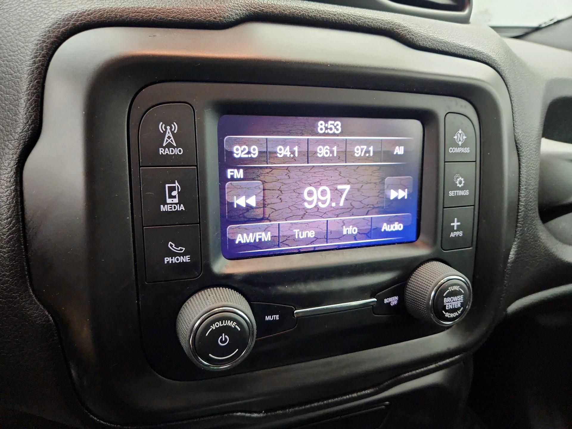 Thumbnail: 2020 Jeep Renegade - 15