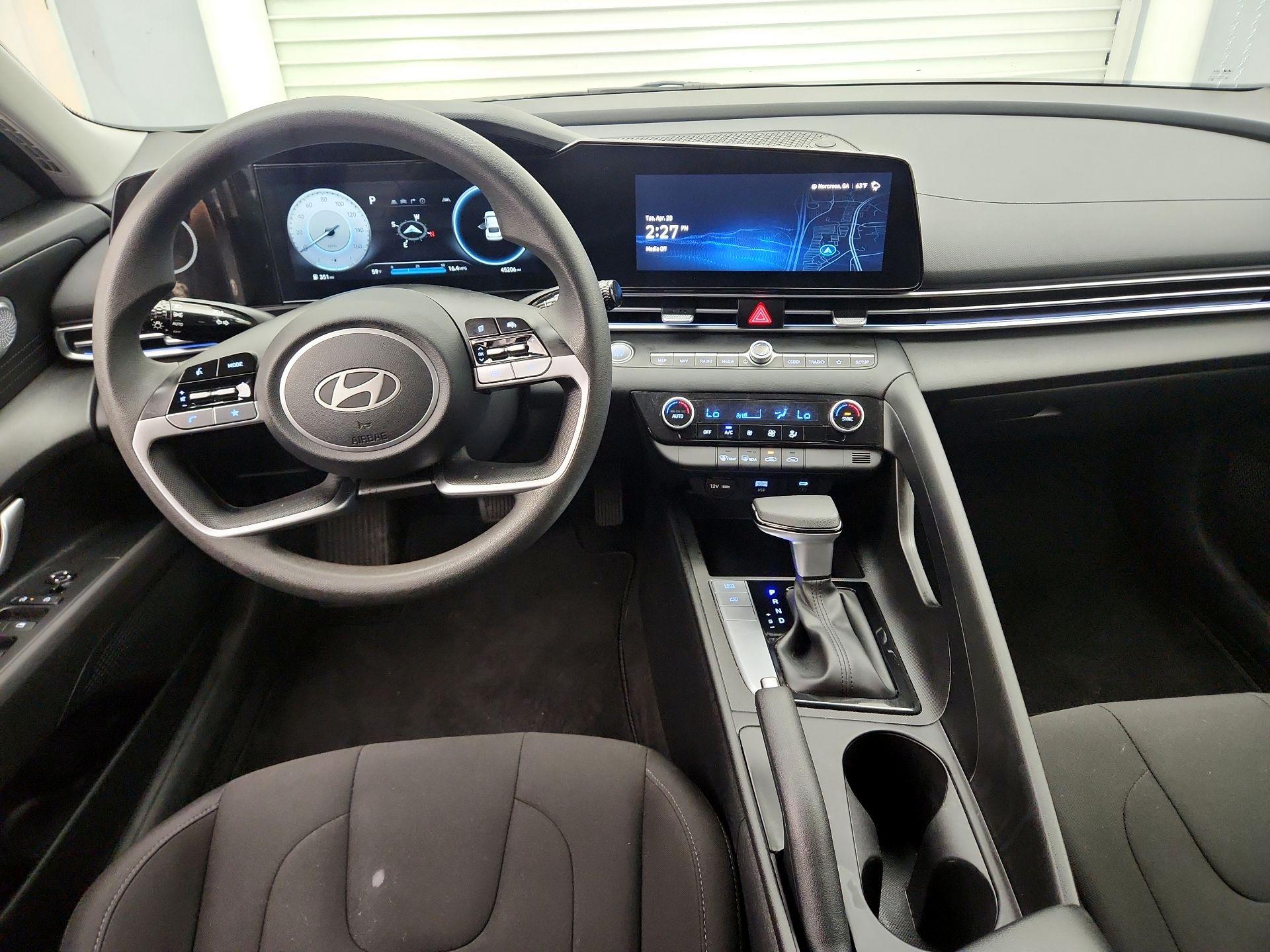 Thumbnail: 2024 Hyundai Elantra - 9