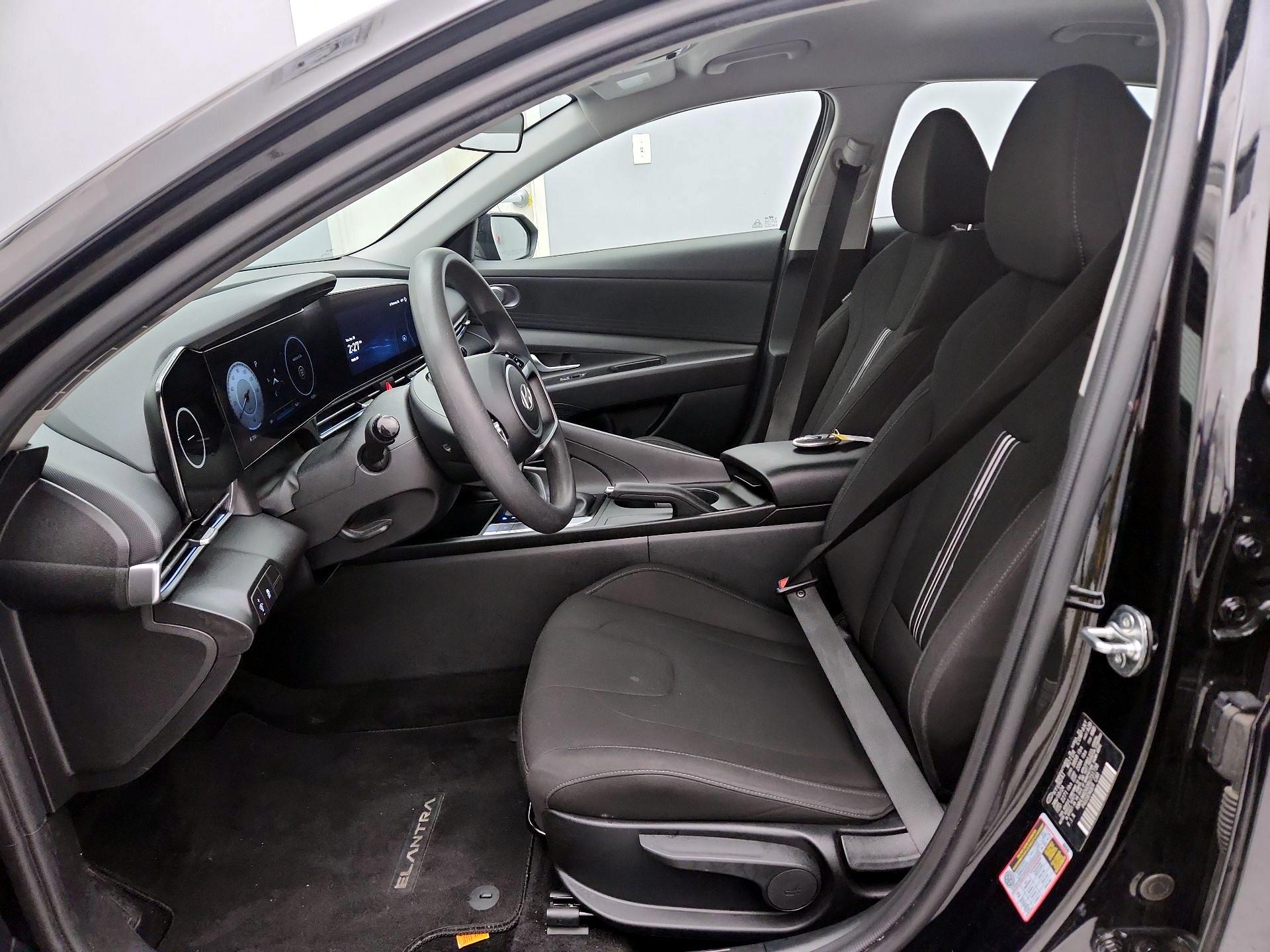 Thumbnail: 2024 Hyundai Elantra - 11