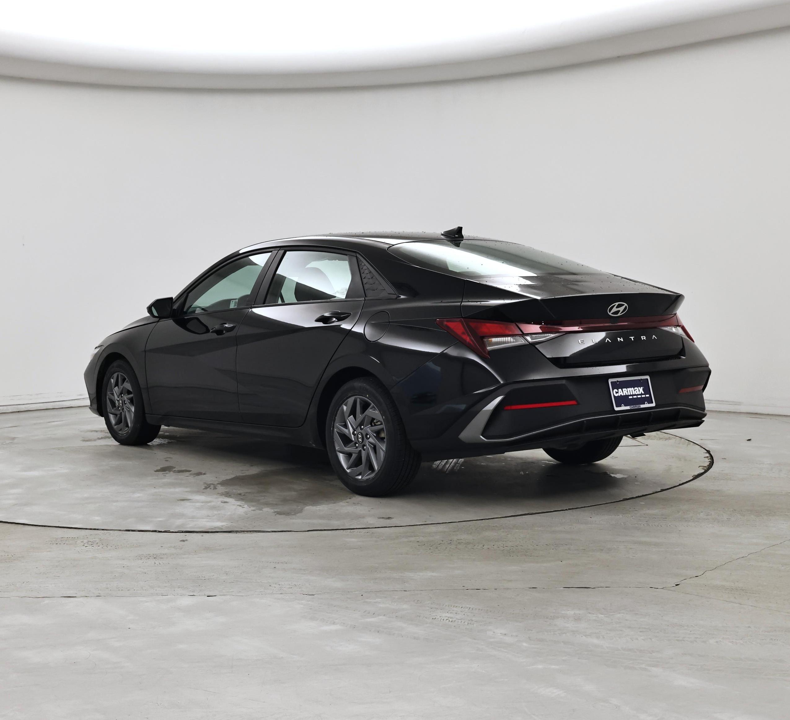 Thumbnail: 2024 Hyundai Elantra - 2