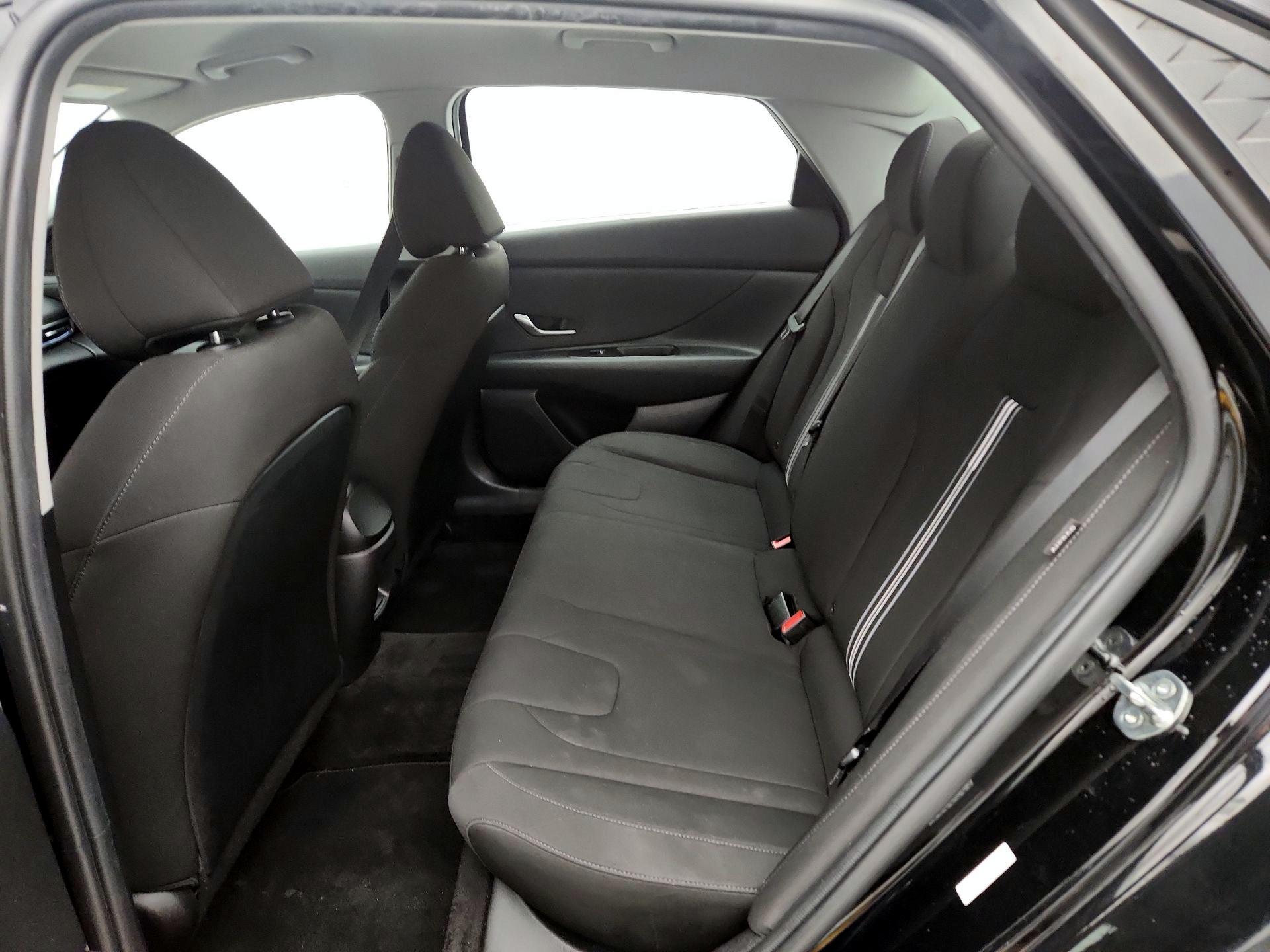 Thumbnail: 2024 Hyundai Elantra - 20