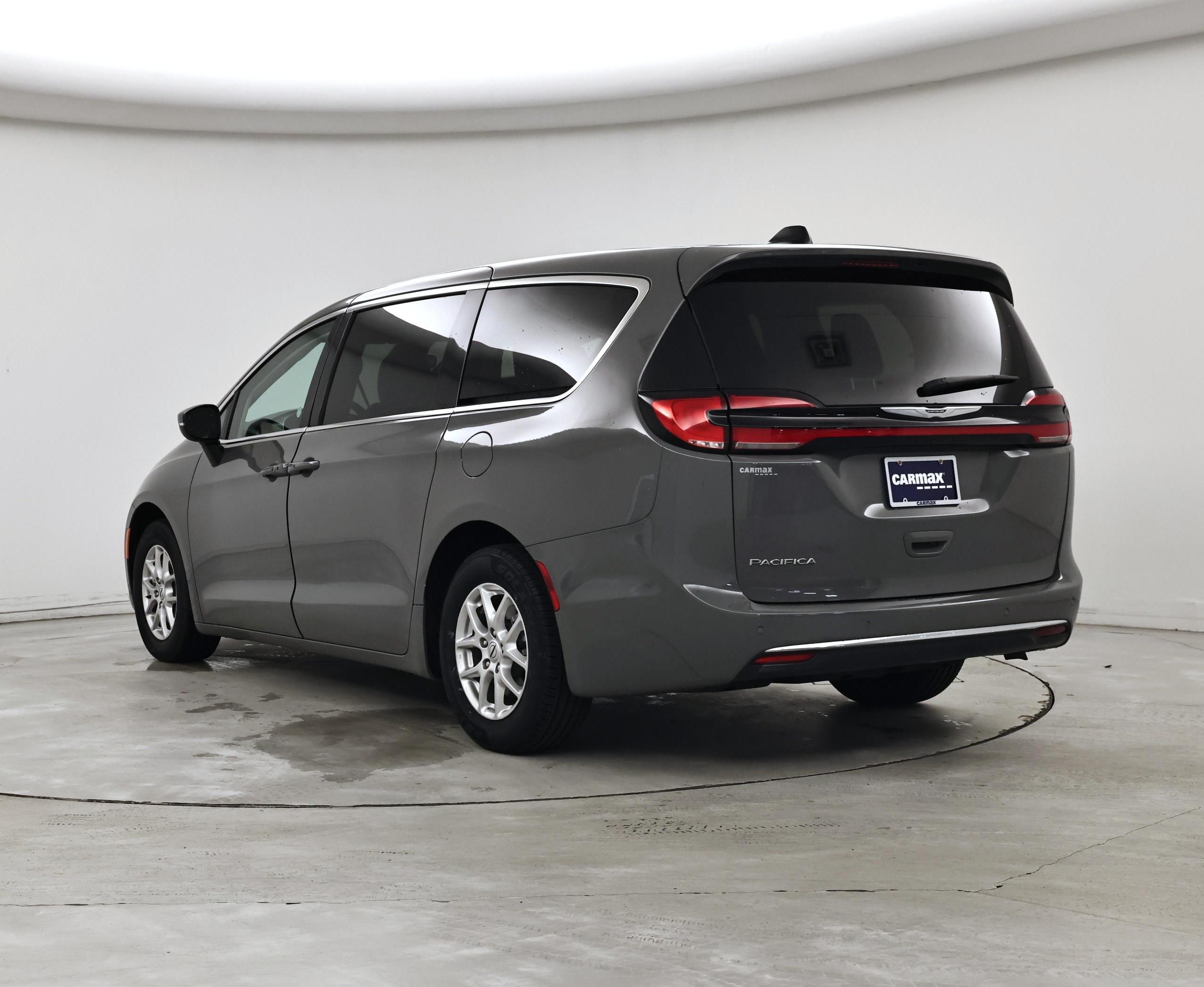 Thumbnail: 2023 Chrysler Pacifica - 2