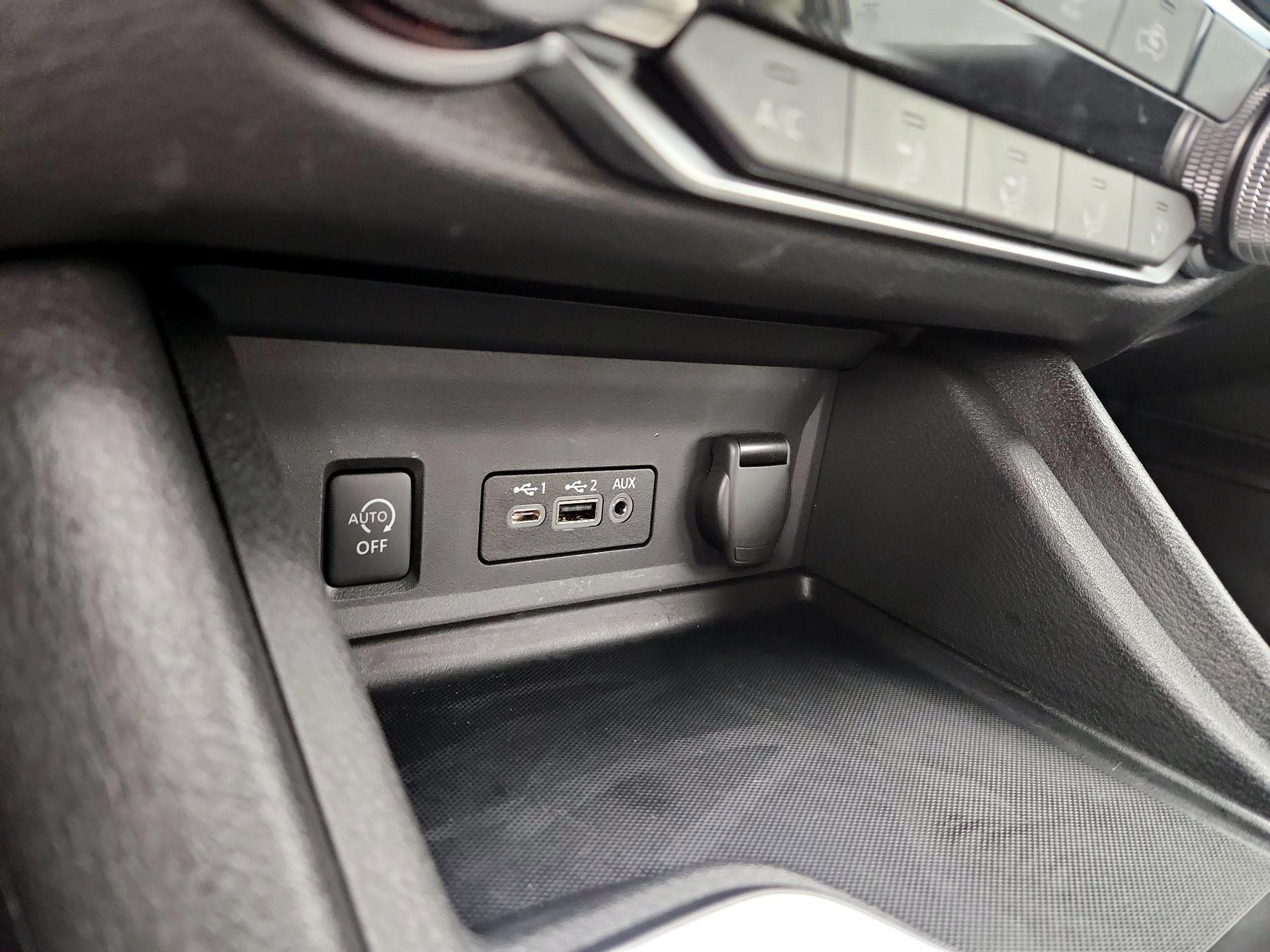 Thumbnail: 2025 Nissan Sentra - 18