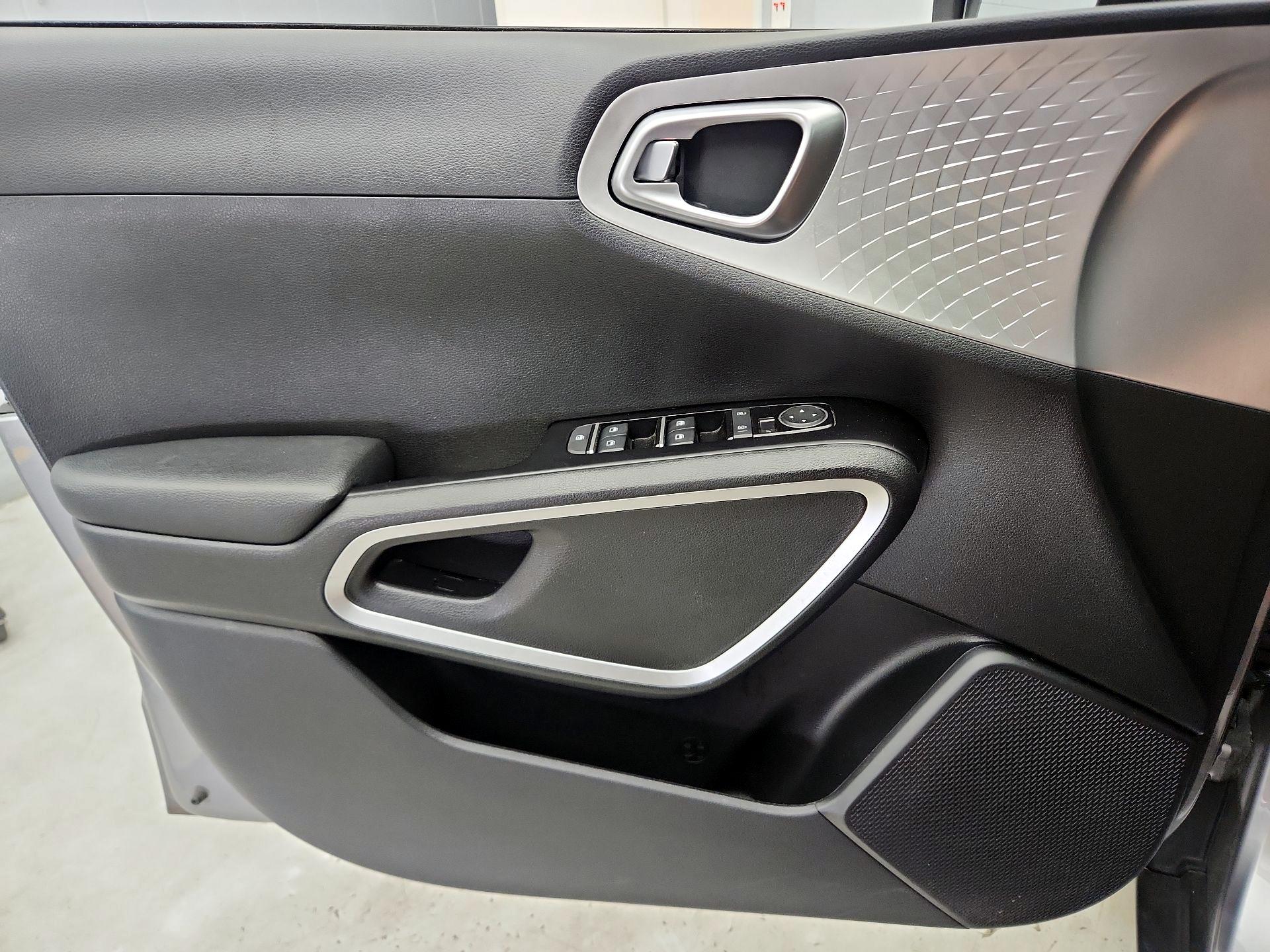 Thumbnail: 2024 Kia Soul - 12