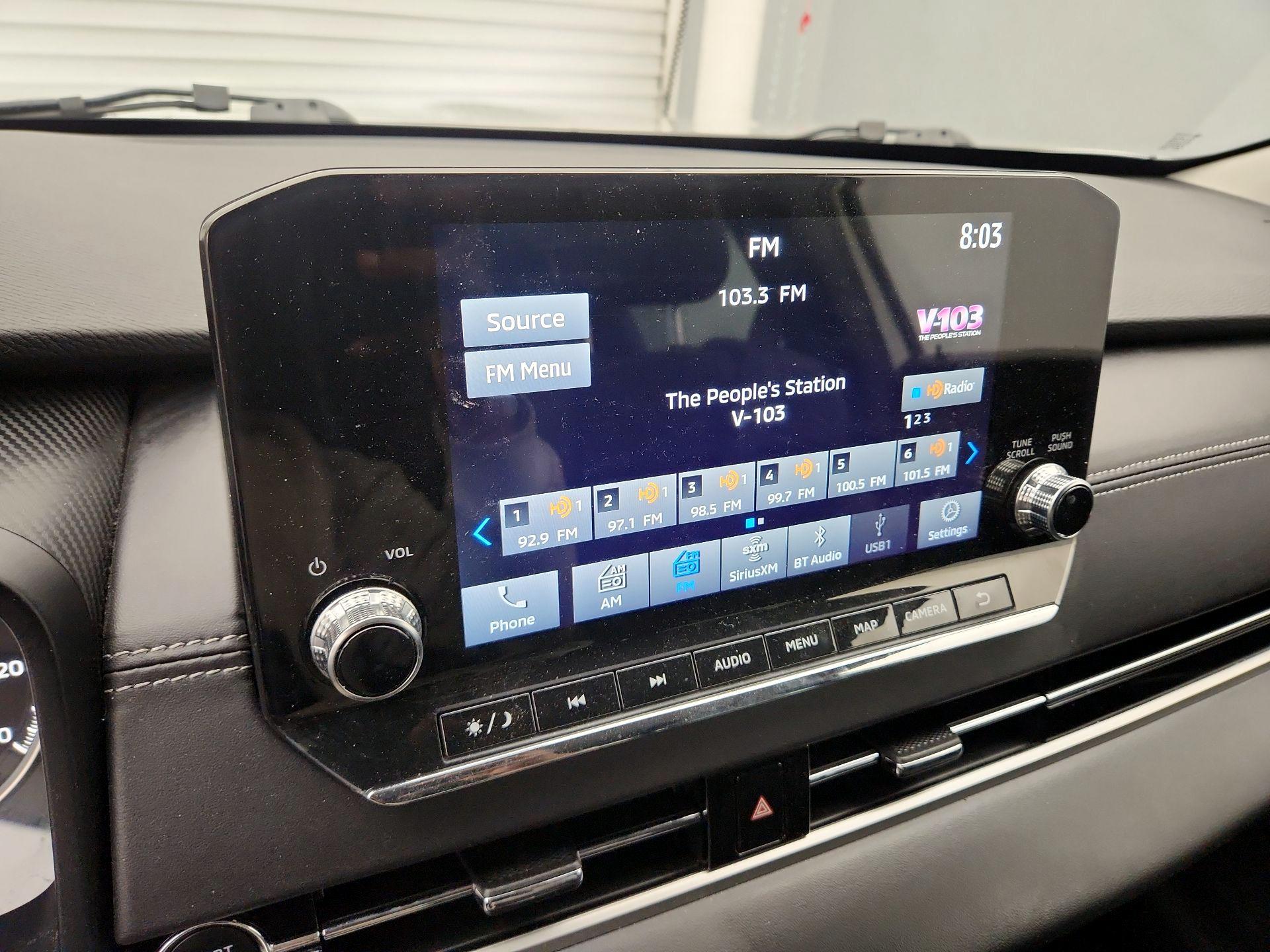 Thumbnail: 2023 Mitsubishi Outlander - 16