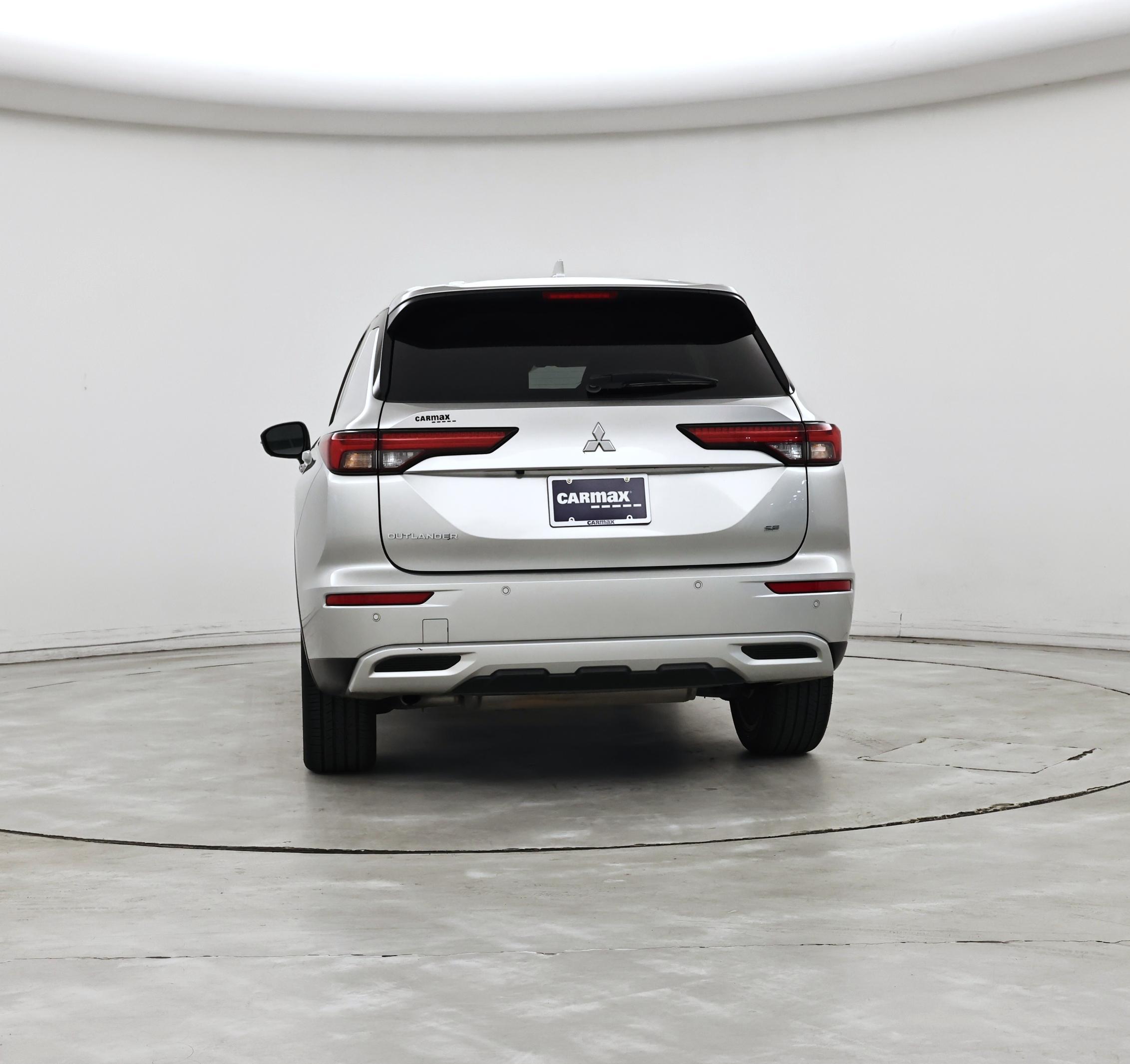 Thumbnail: 2023 Mitsubishi Outlander - 6