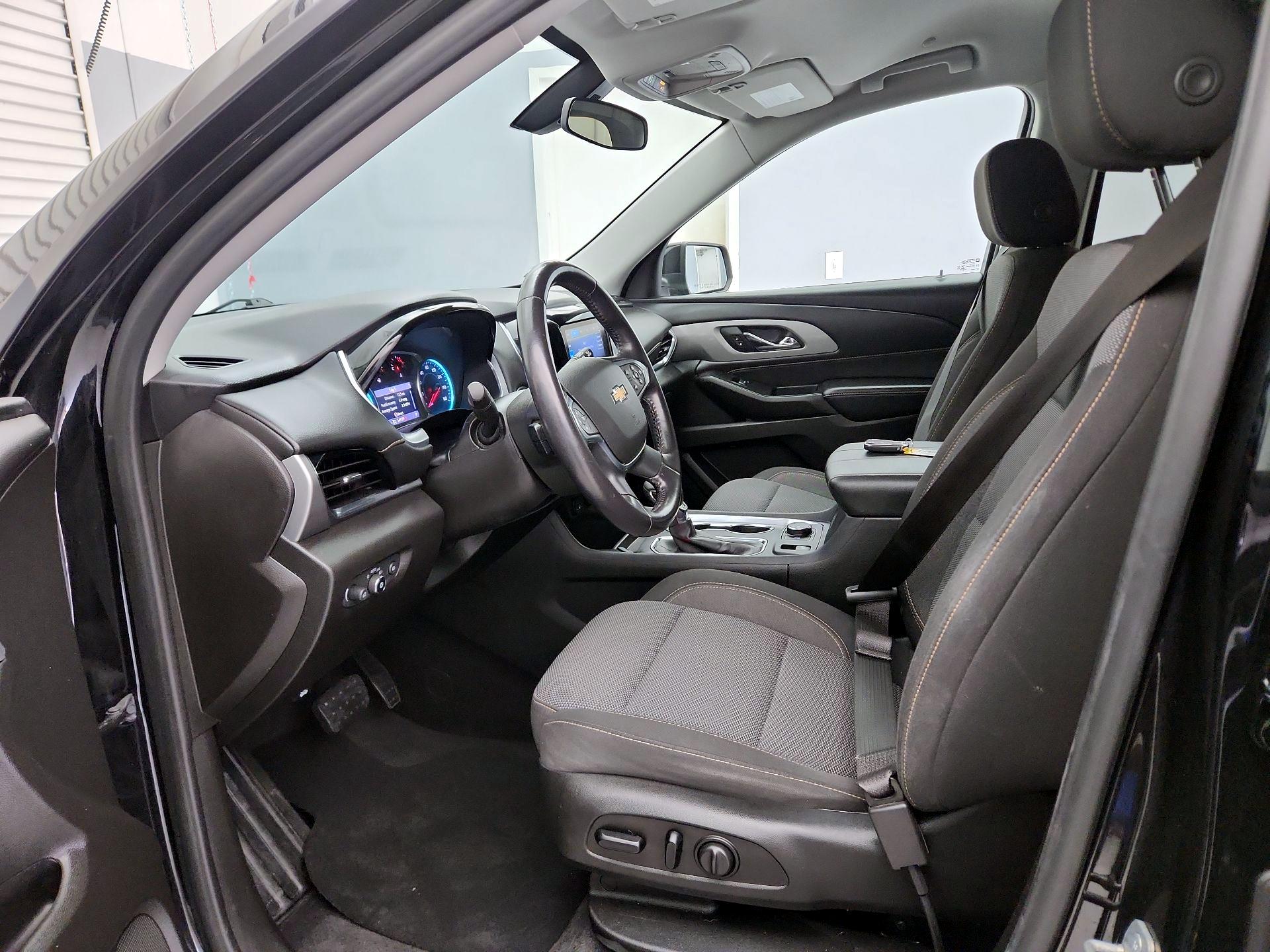 Thumbnail: 2021 Chevrolet Traverse - 11