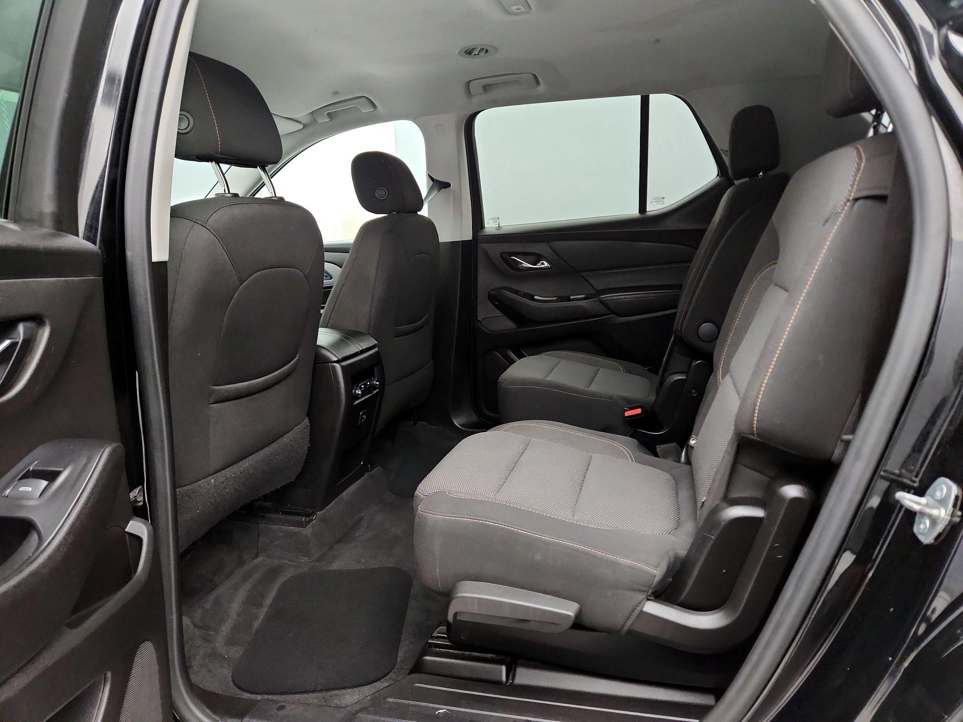 Thumbnail: 2021 Chevrolet Traverse - 19