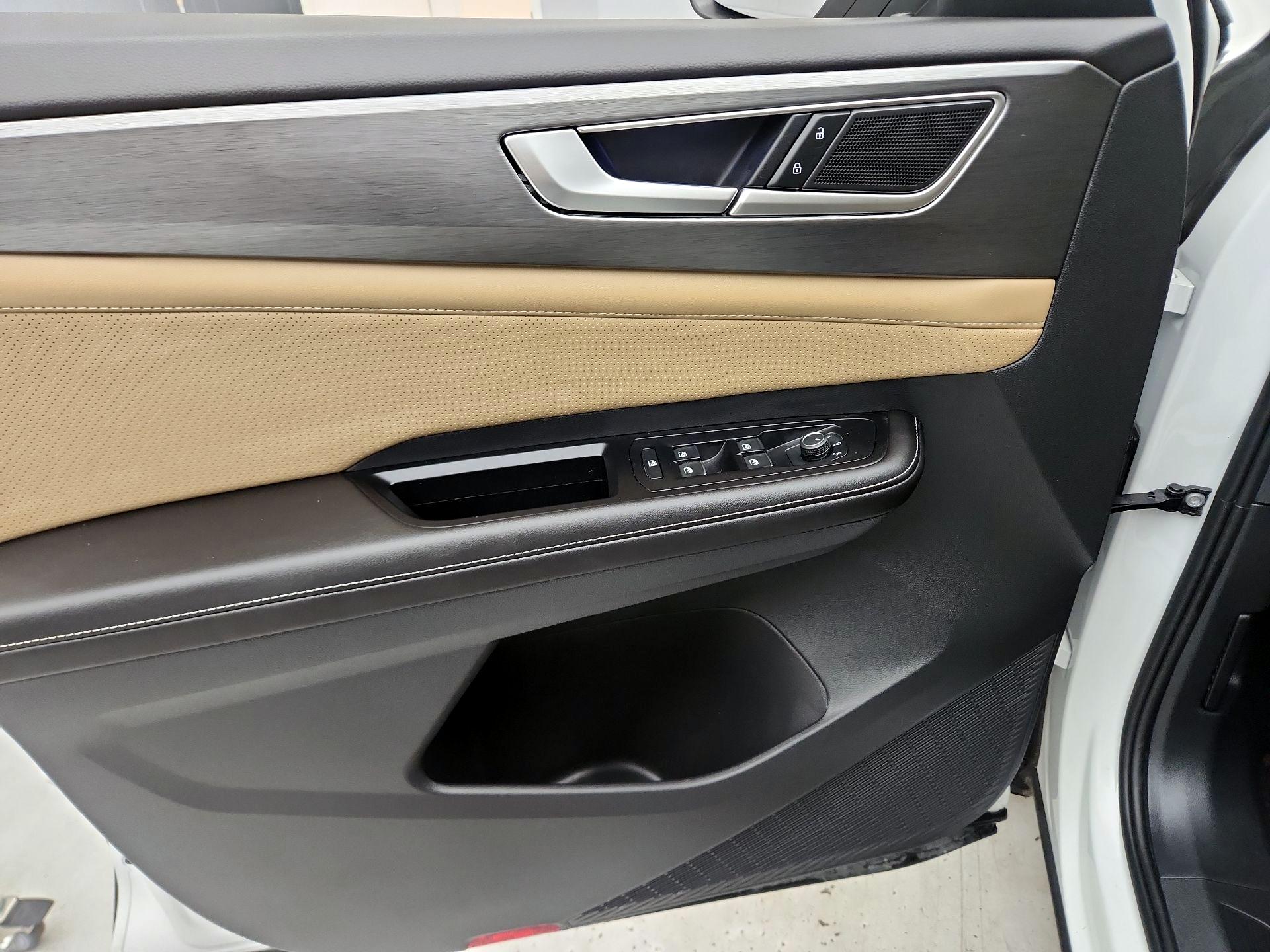 Thumbnail: 2025 Volkswagen Atlas - 12