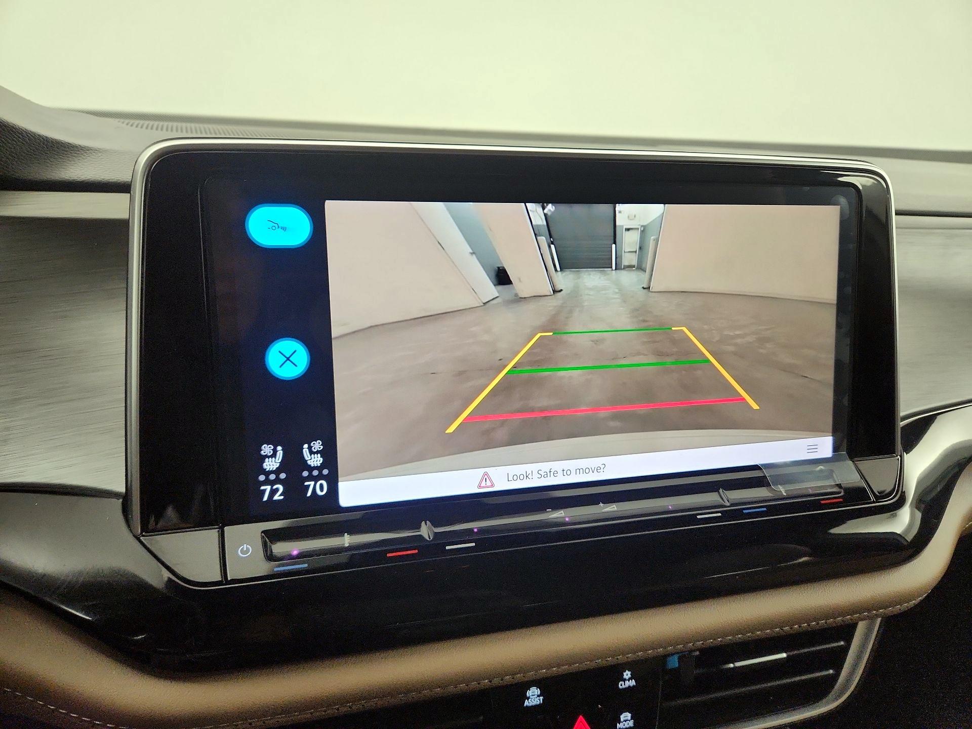 Thumbnail: 2025 Volkswagen Atlas - 14