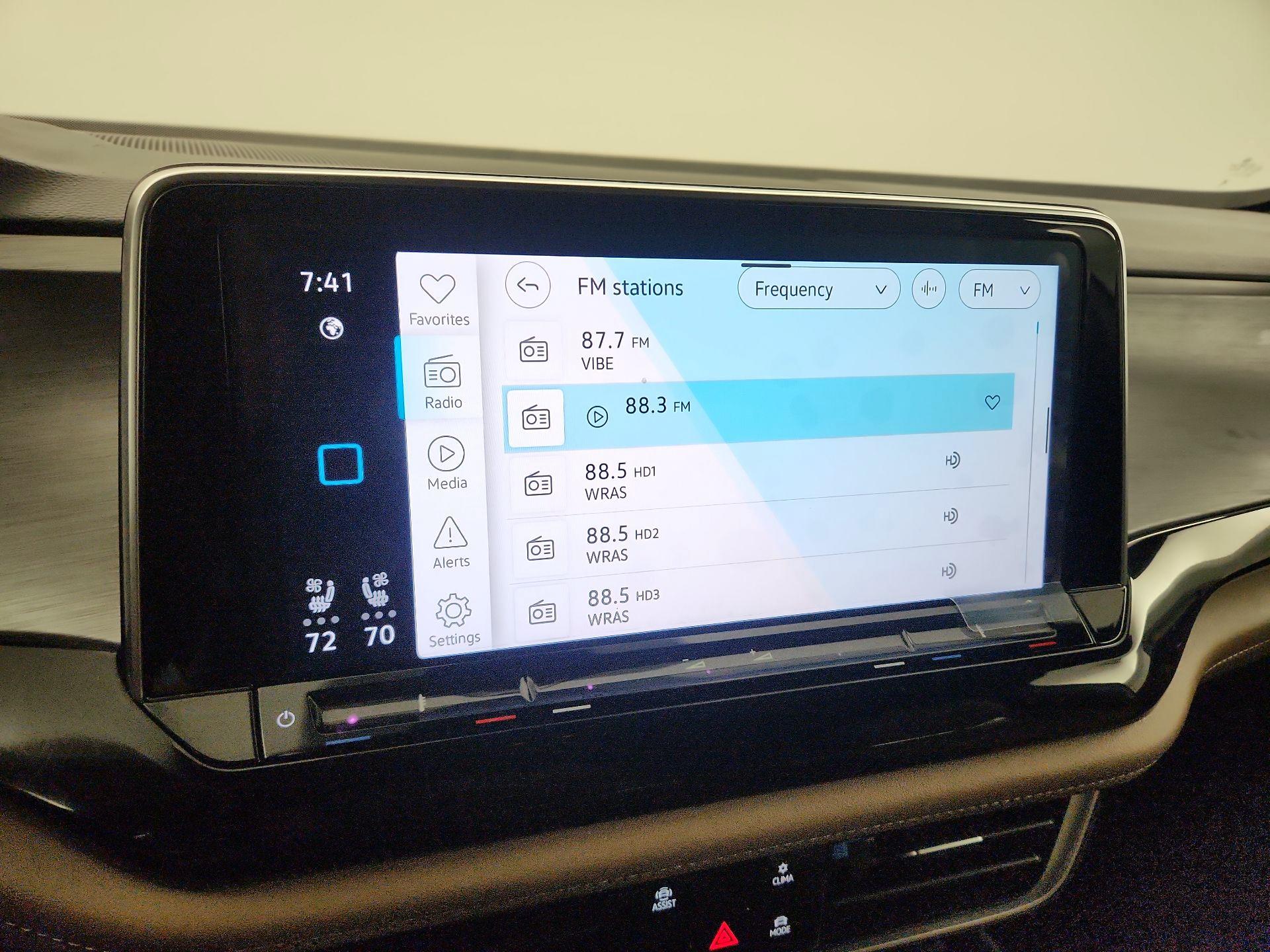 Thumbnail: 2025 Volkswagen Atlas - 15