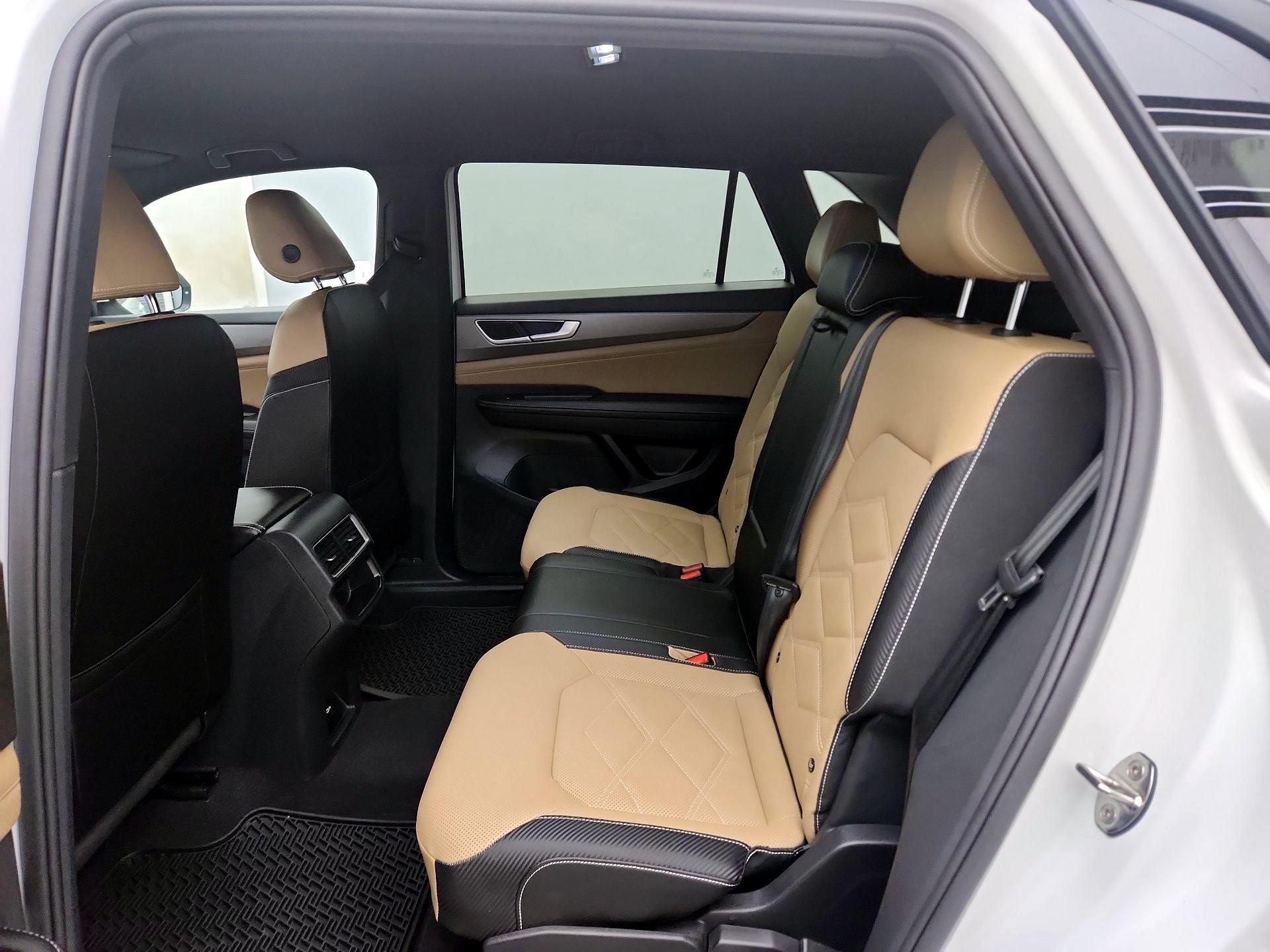 Thumbnail: 2025 Volkswagen Atlas - 19